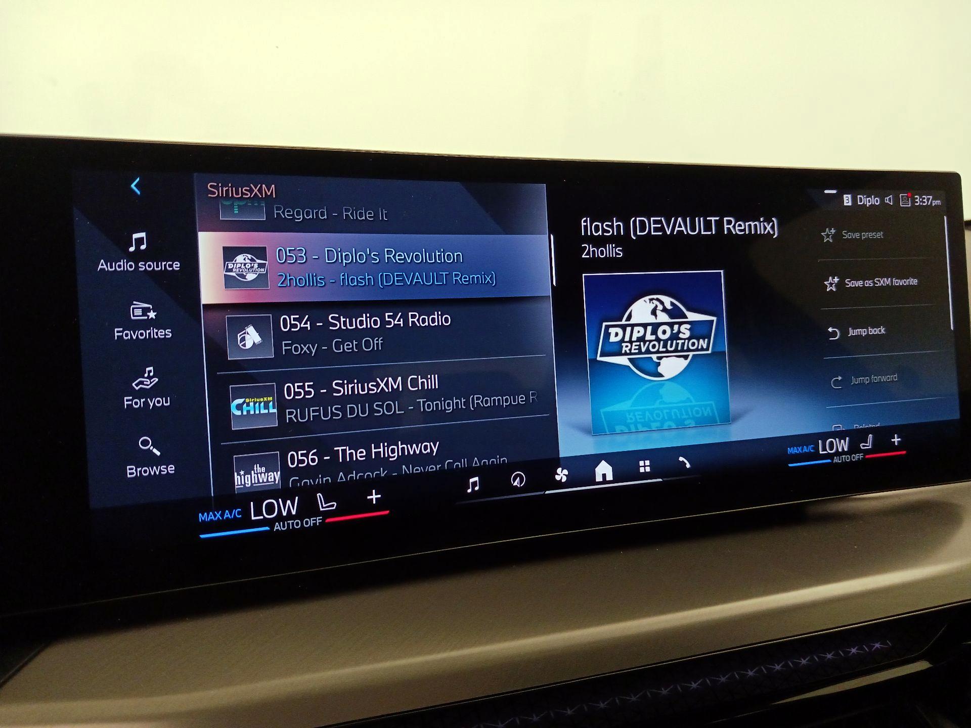 Thumbnail: 2025 BMW 2 Series - 16