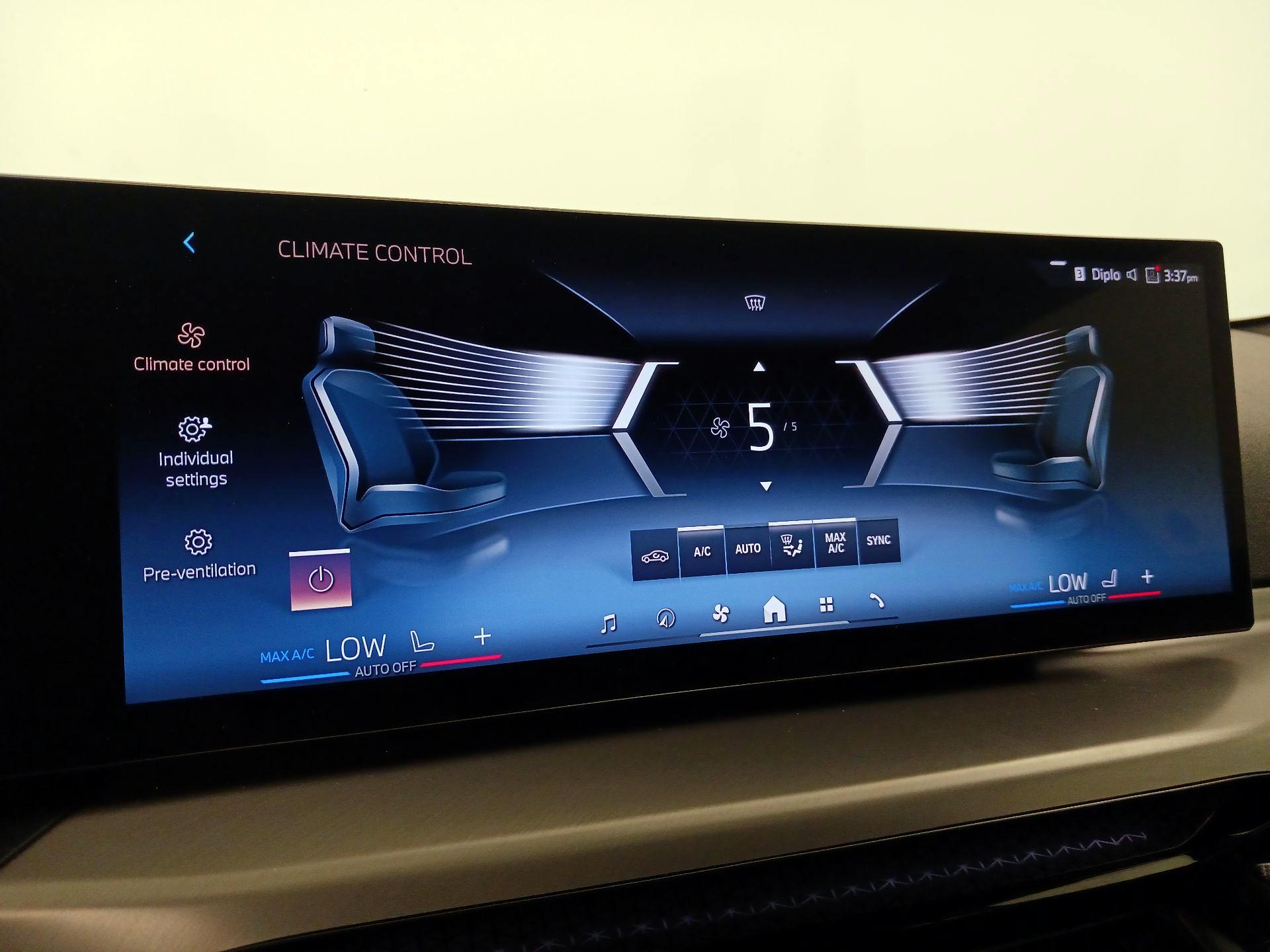 Thumbnail: 2025 BMW 2 Series - 17