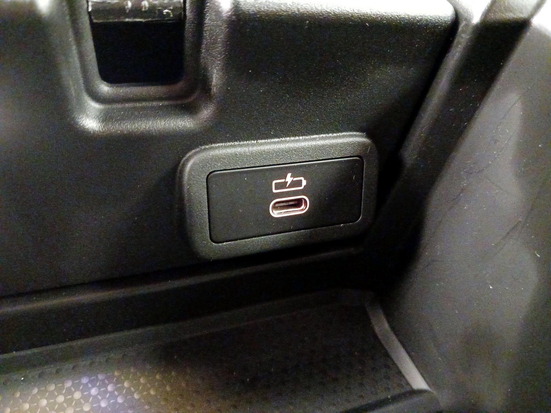 Thumbnail: 2025 BMW 2 Series - 19