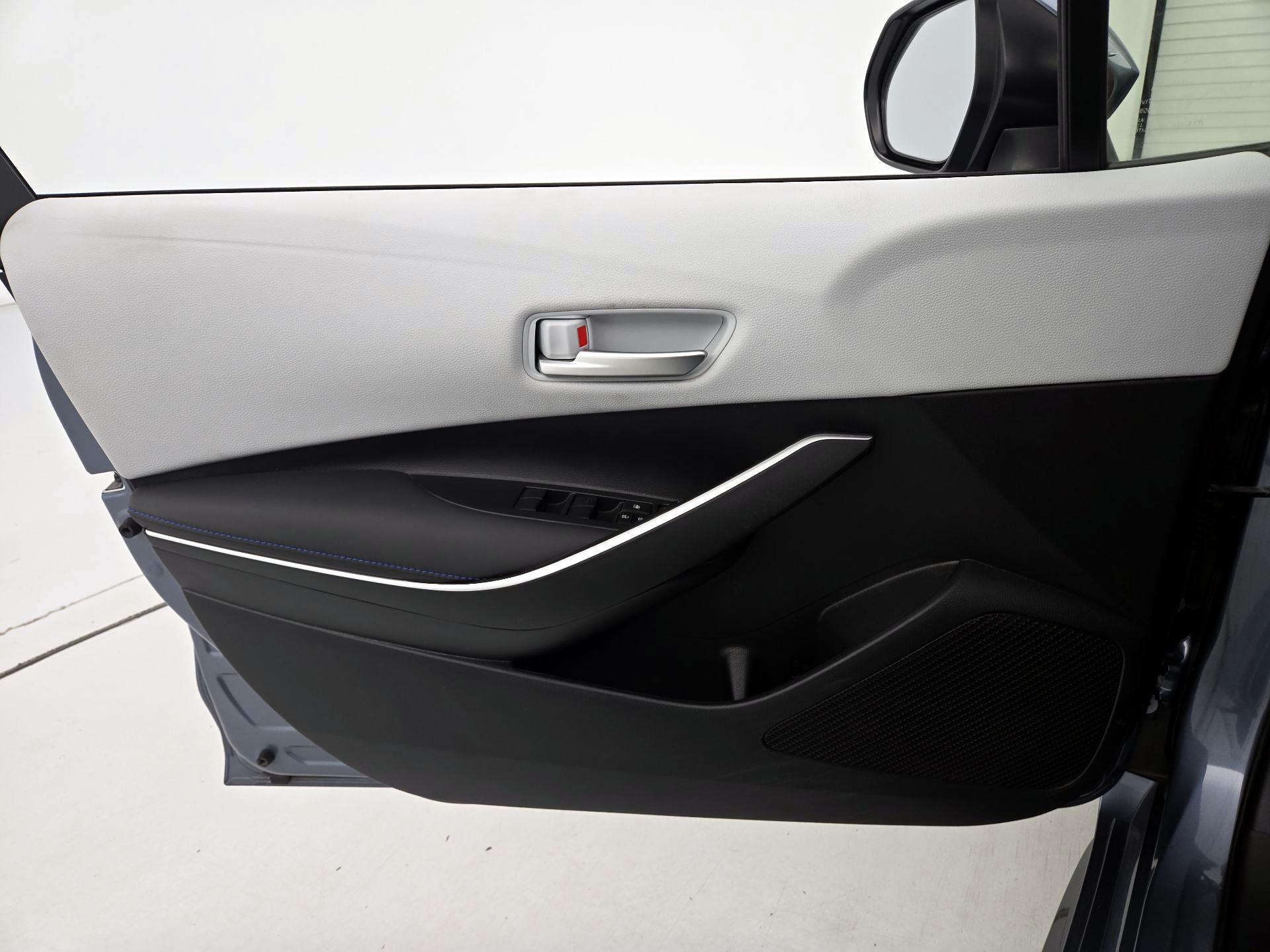 Thumbnail: 2022 Toyota Corolla - 12