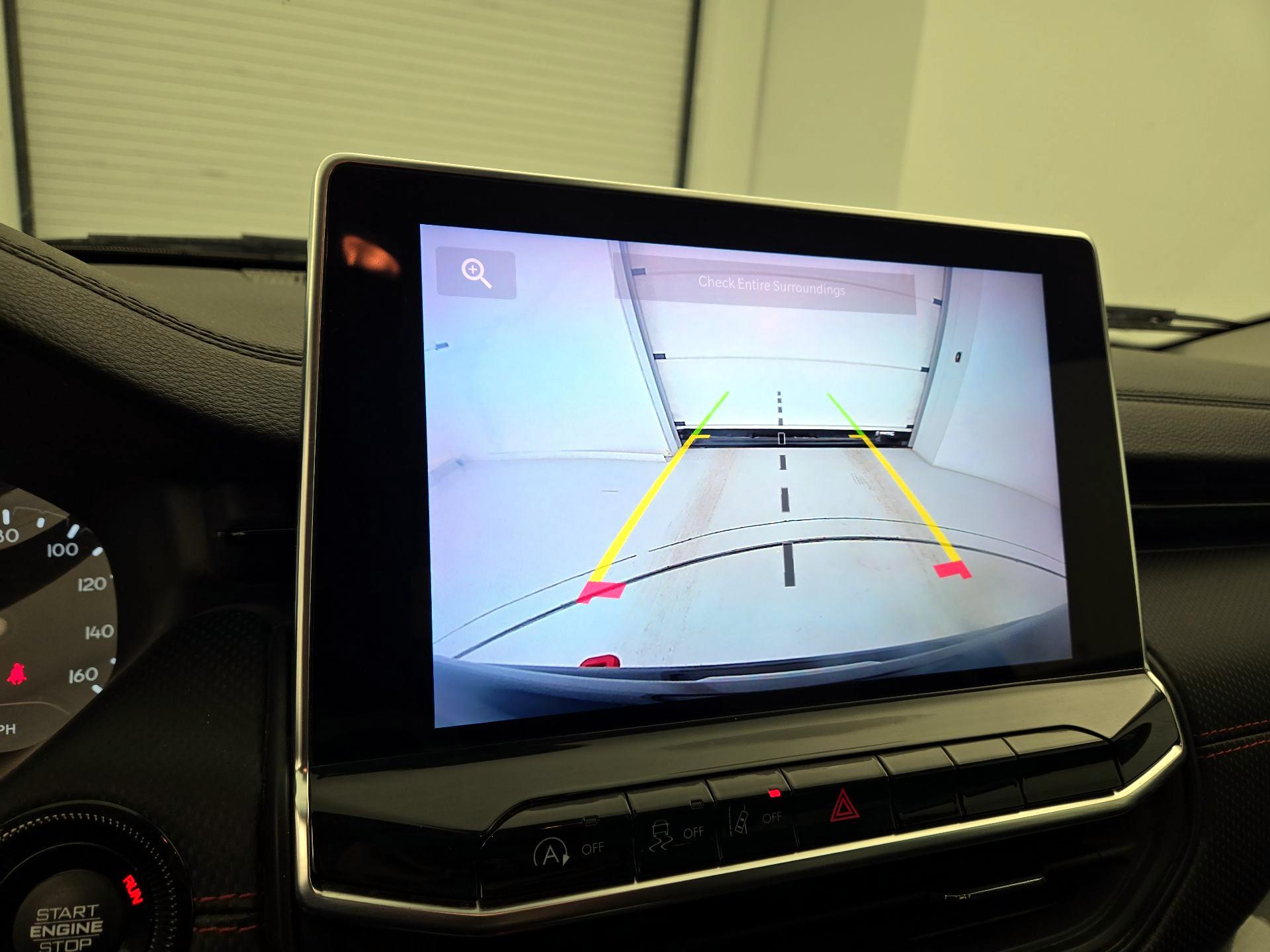 Thumbnail: 2022 Jeep Compass - 14