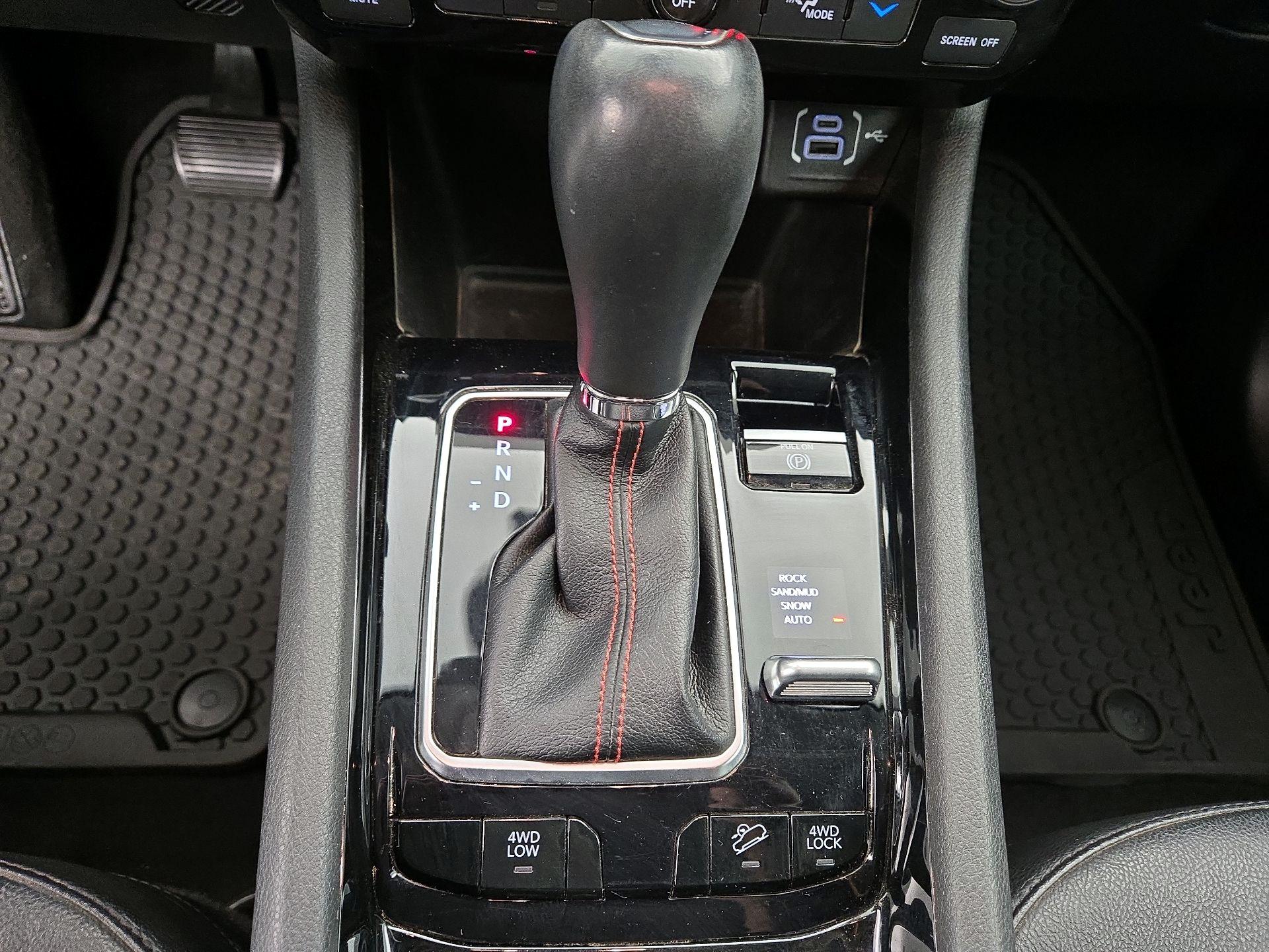 Thumbnail: 2022 Jeep Compass - 17