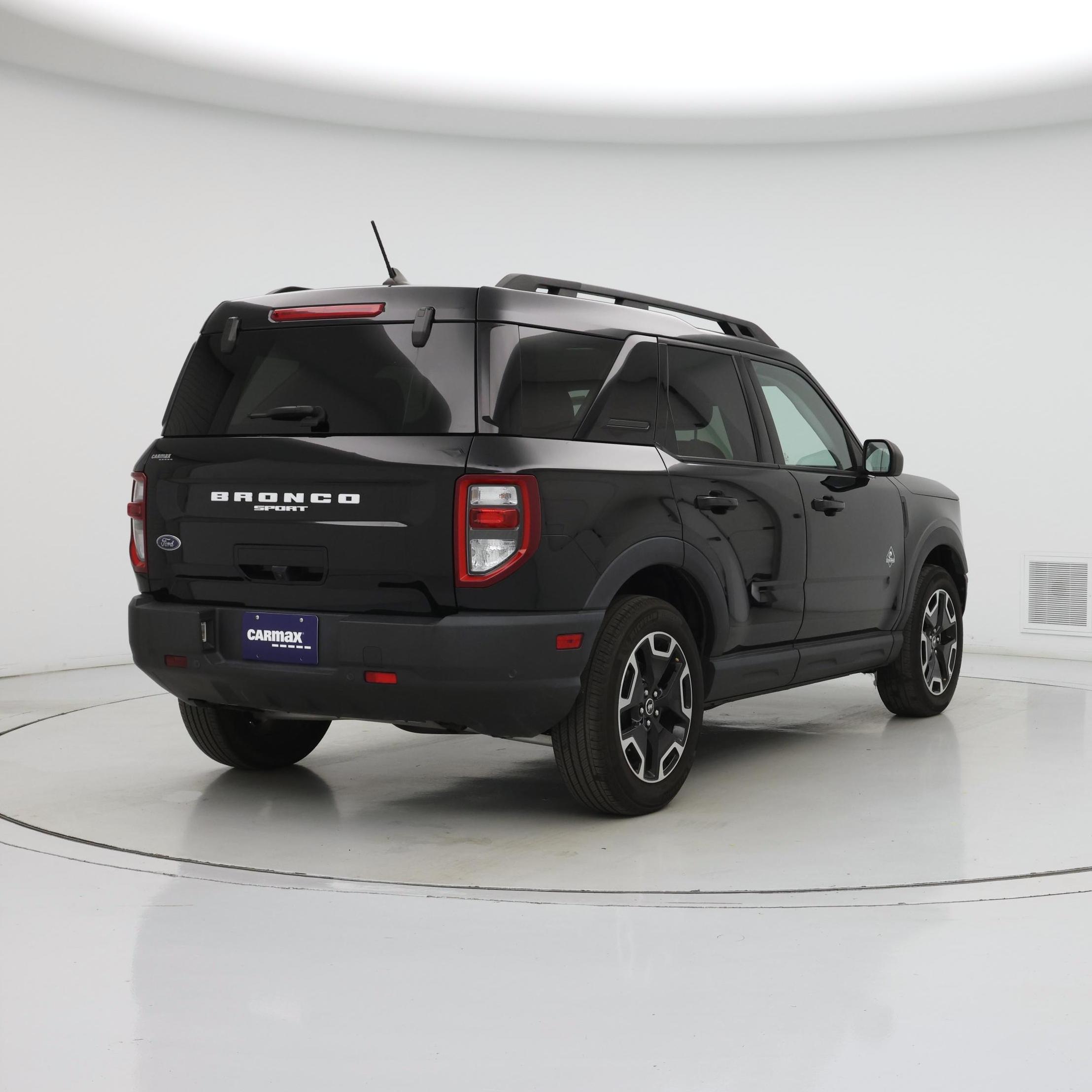 Thumbnail: 2023 Ford Bronco Sport - 8