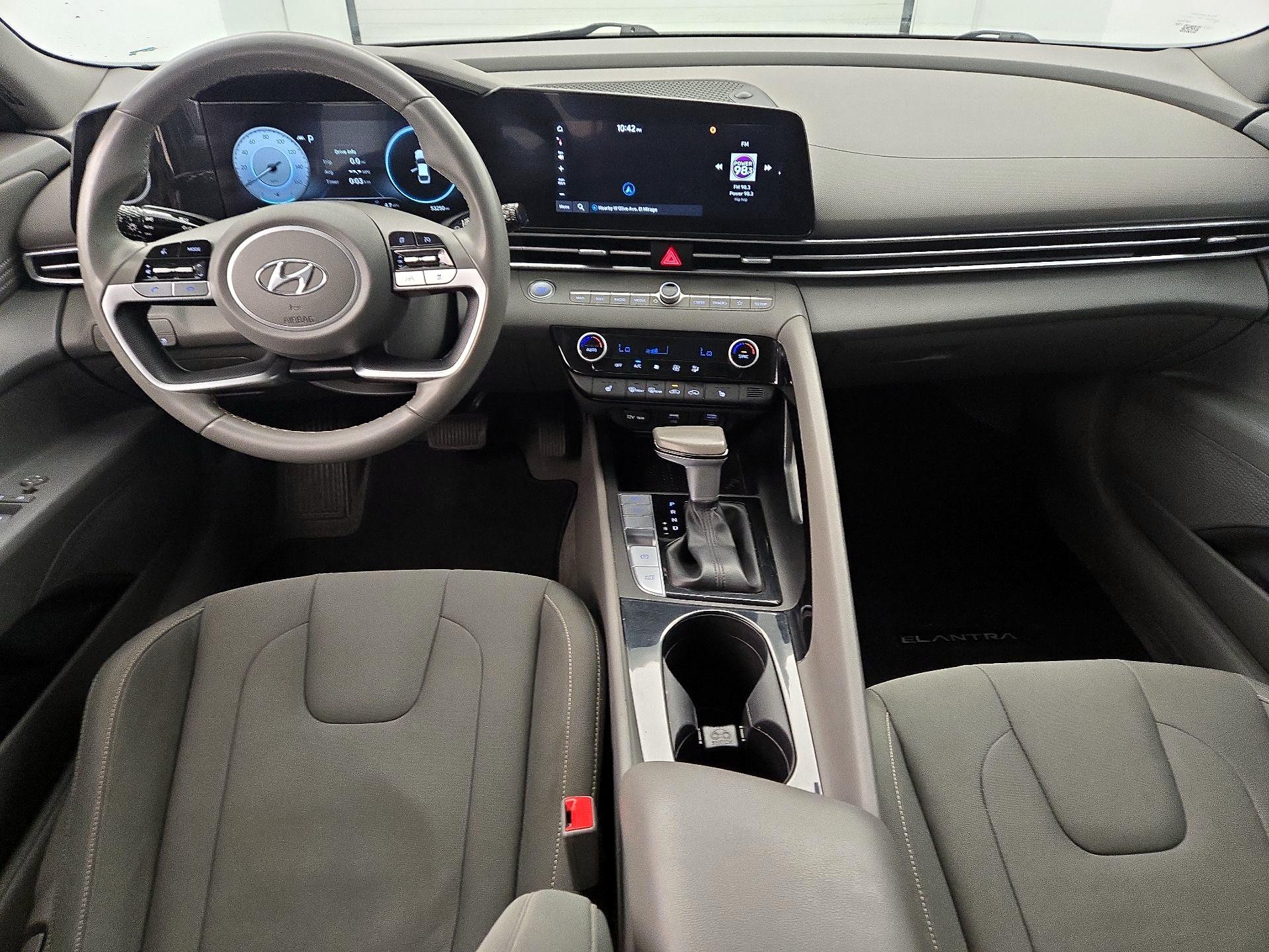 Thumbnail: 2023 Hyundai Elantra - 9