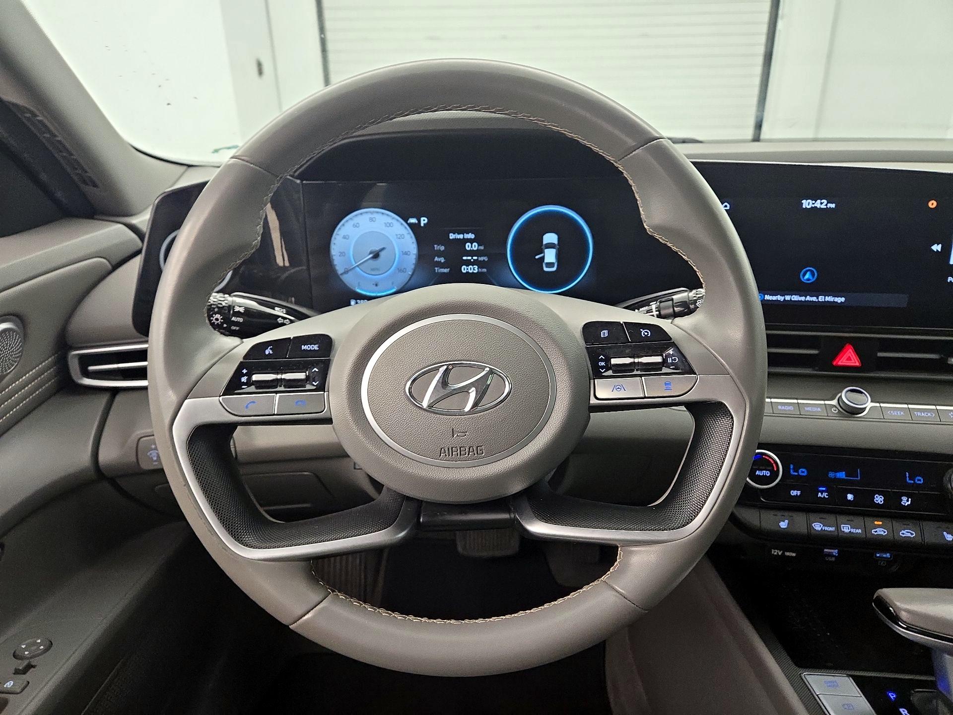 Thumbnail: 2023 Hyundai Elantra - 10