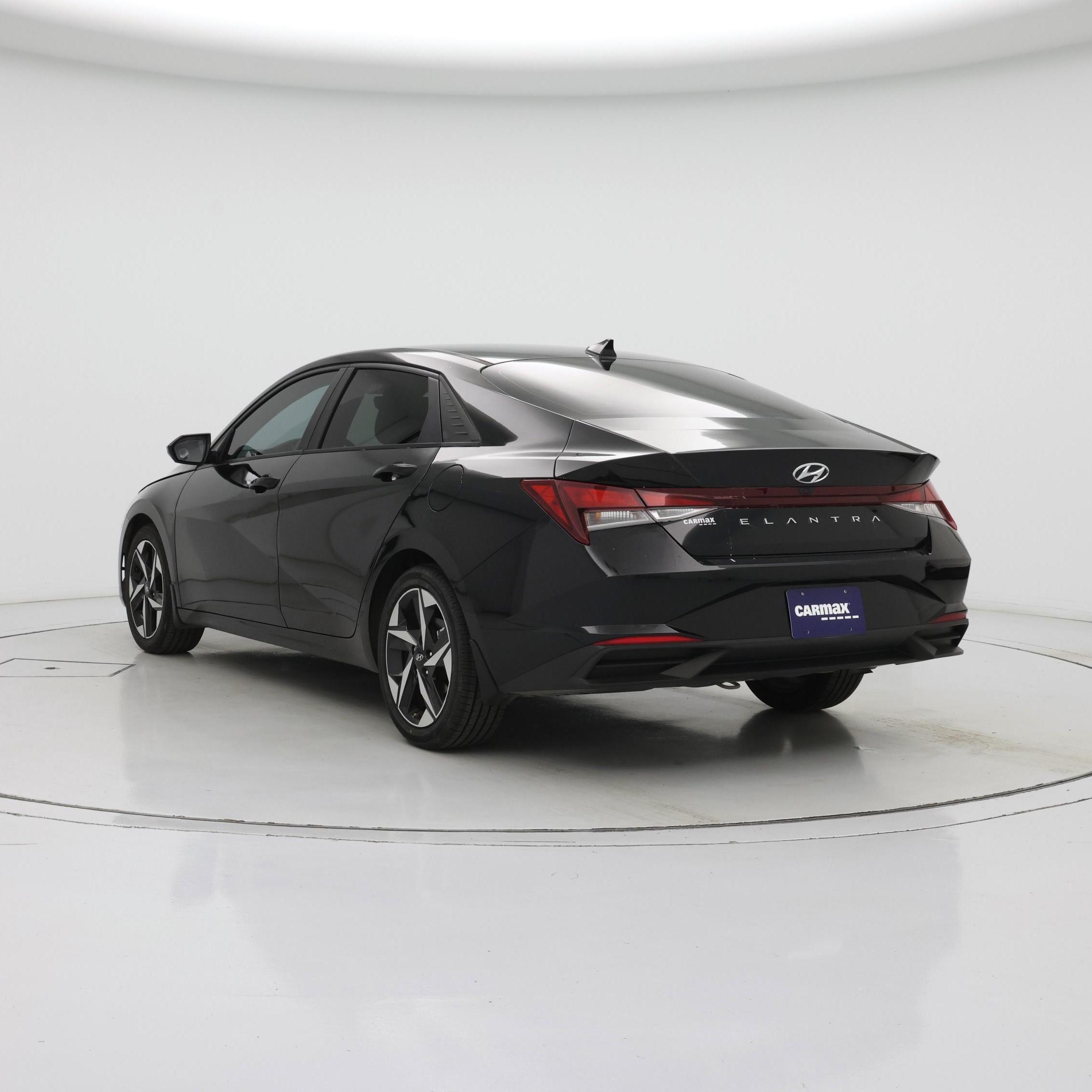 Thumbnail: 2023 Hyundai Elantra - 2