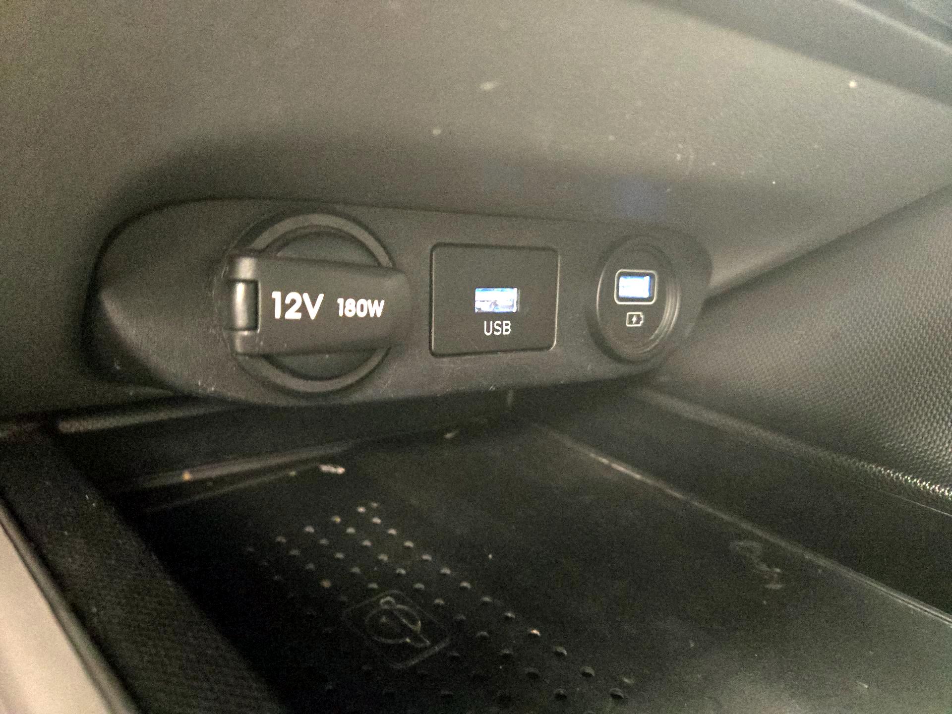 Thumbnail: 2023 Hyundai Elantra - 19