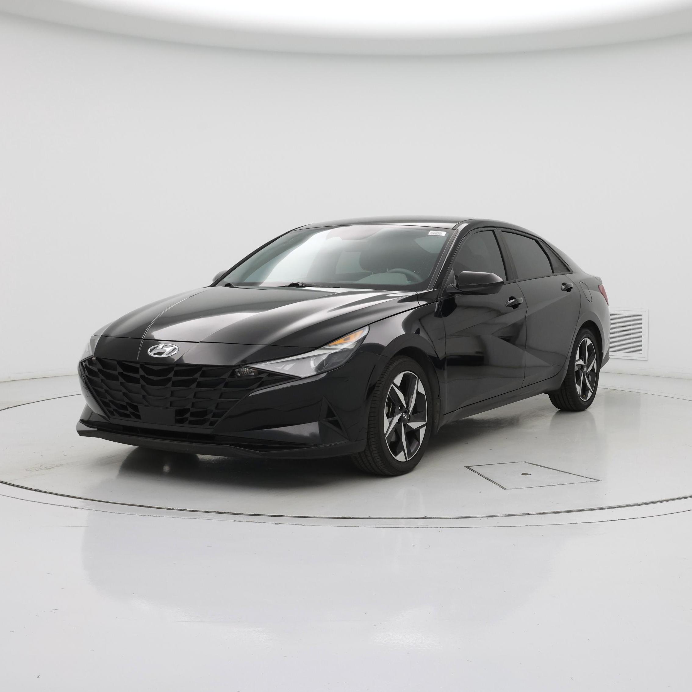 Thumbnail: 2023 Hyundai Elantra - 4