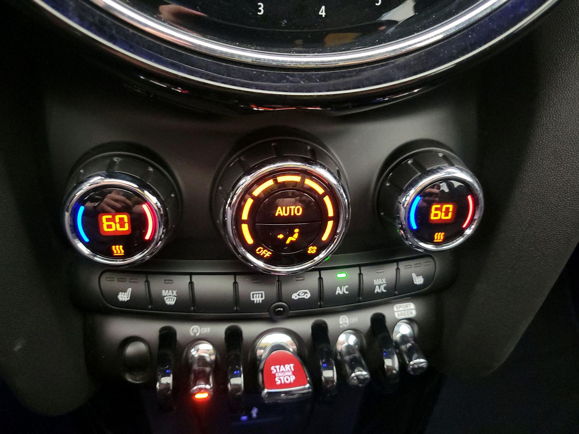 Thumbnail: 2022 MINI Cooper Hardtop - 16