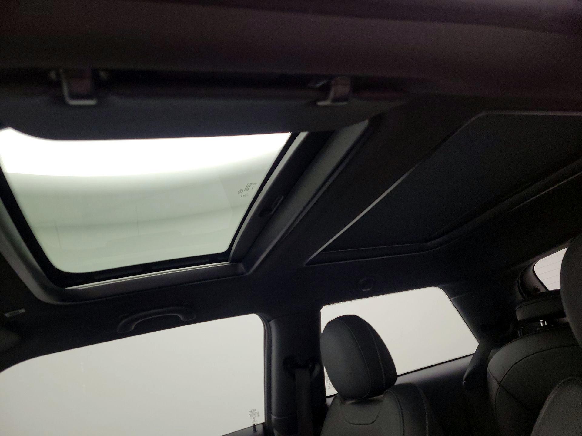 Thumbnail: 2022 MINI Cooper Hardtop - 19