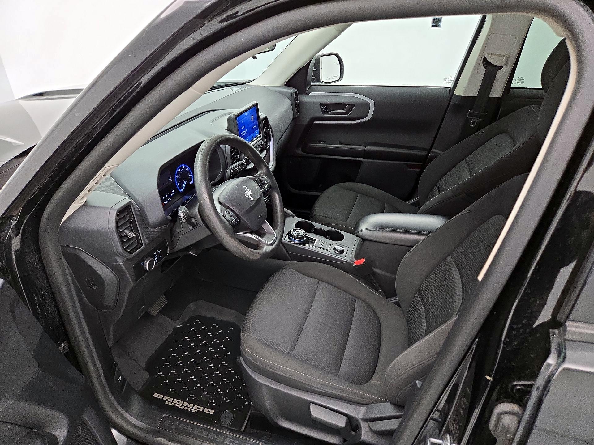 Thumbnail: 2022 Ford Bronco Sport - 11