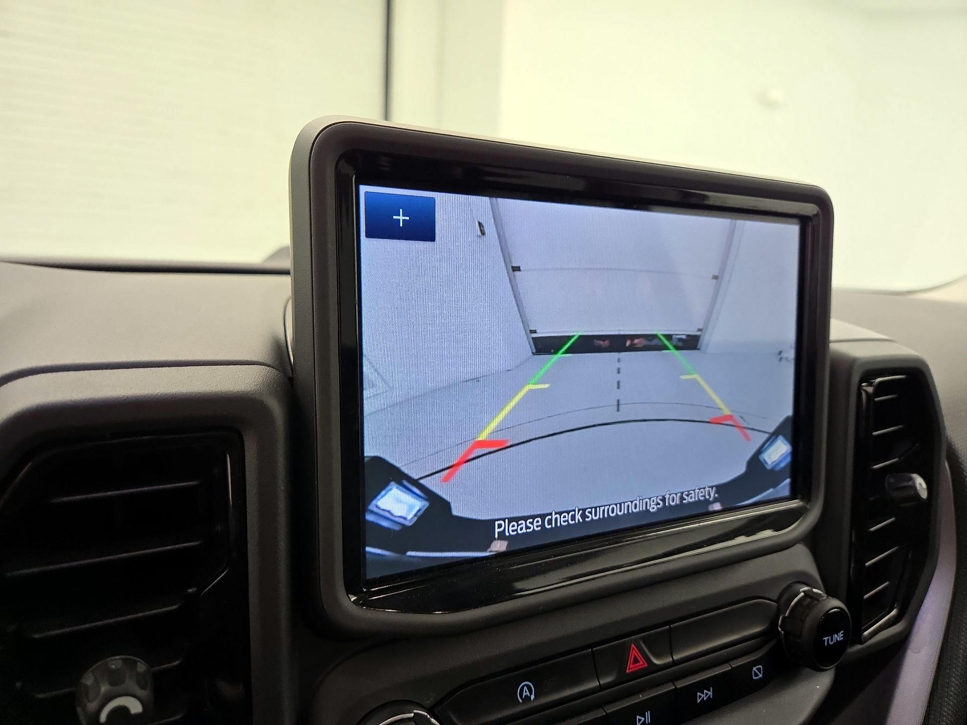 Thumbnail: 2022 Ford Bronco Sport - 14