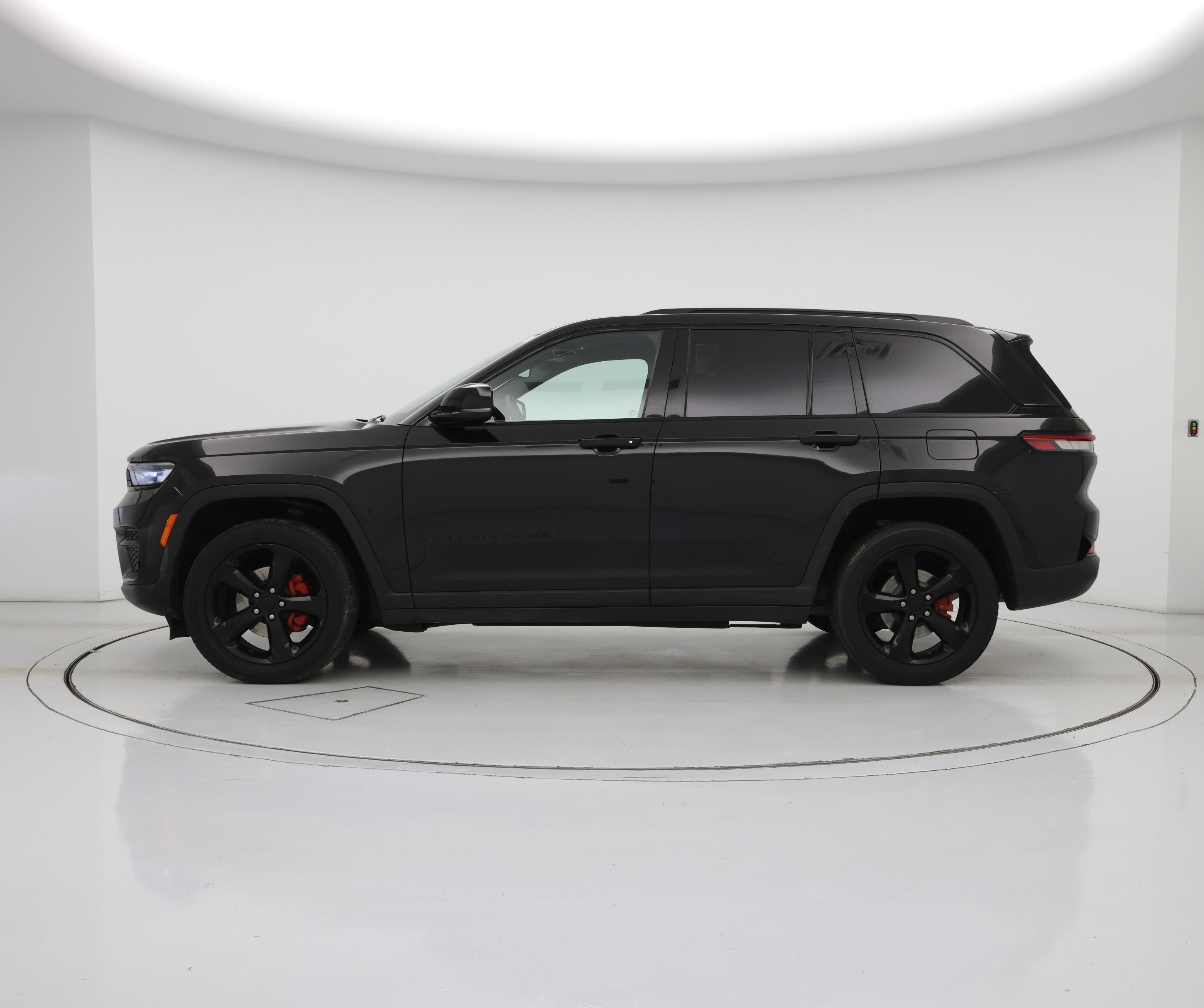 Thumbnail: 2024 Jeep Grand Cherokee - 3
