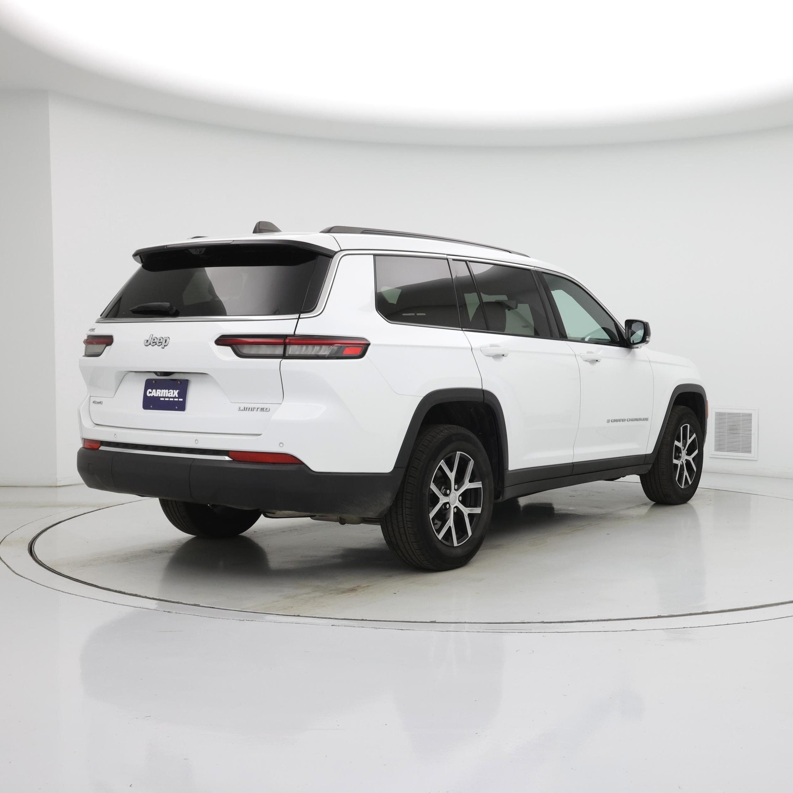 Thumbnail: 2024 Jeep Grand Cherokee L - 8