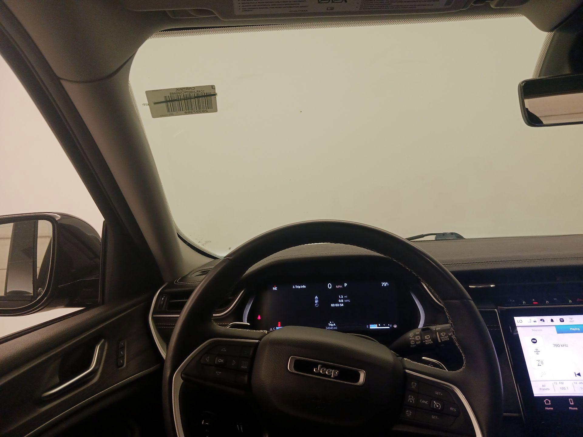 Thumbnail: 2023 Jeep Grand Cherokee - 10