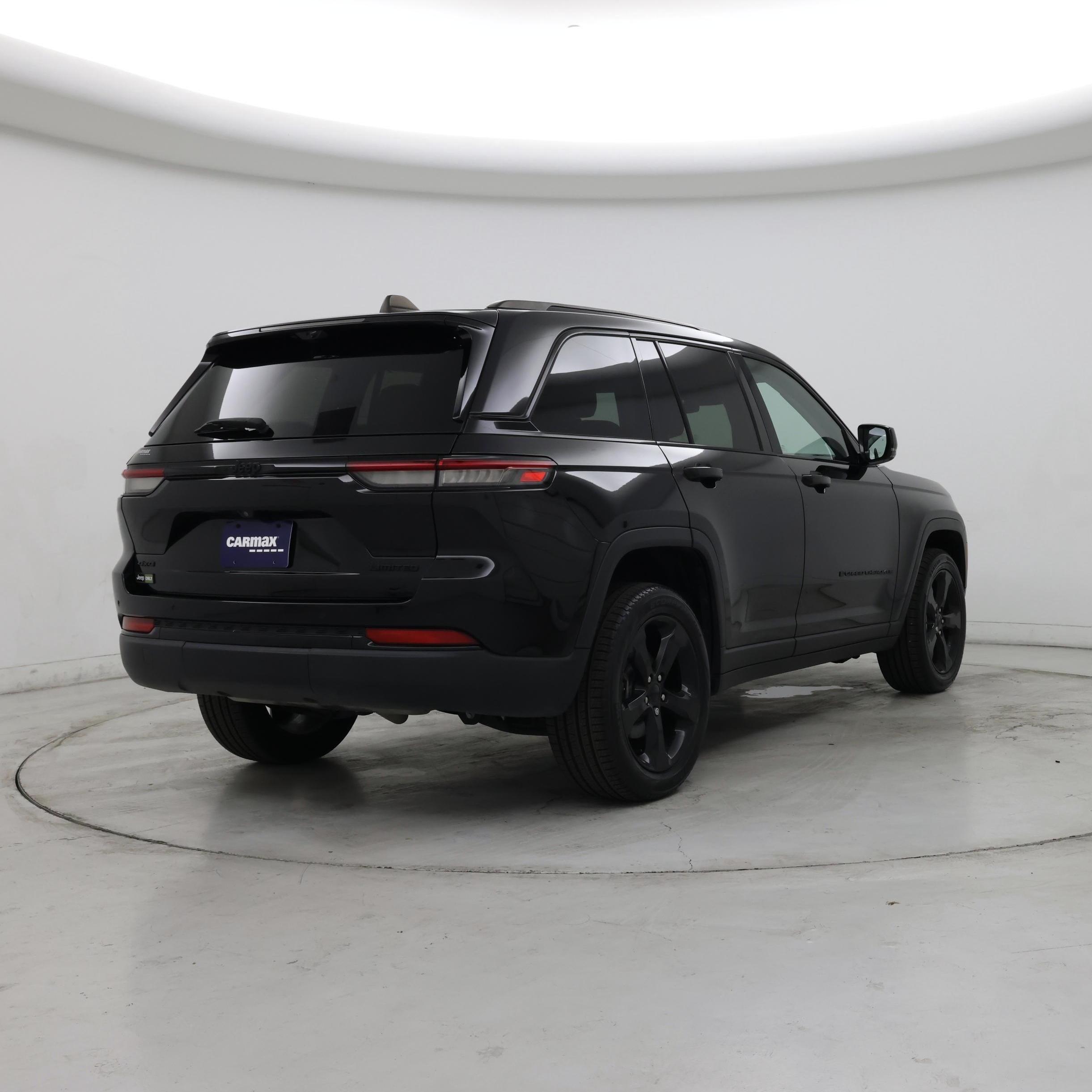 Thumbnail: 2023 Jeep Grand Cherokee - 8