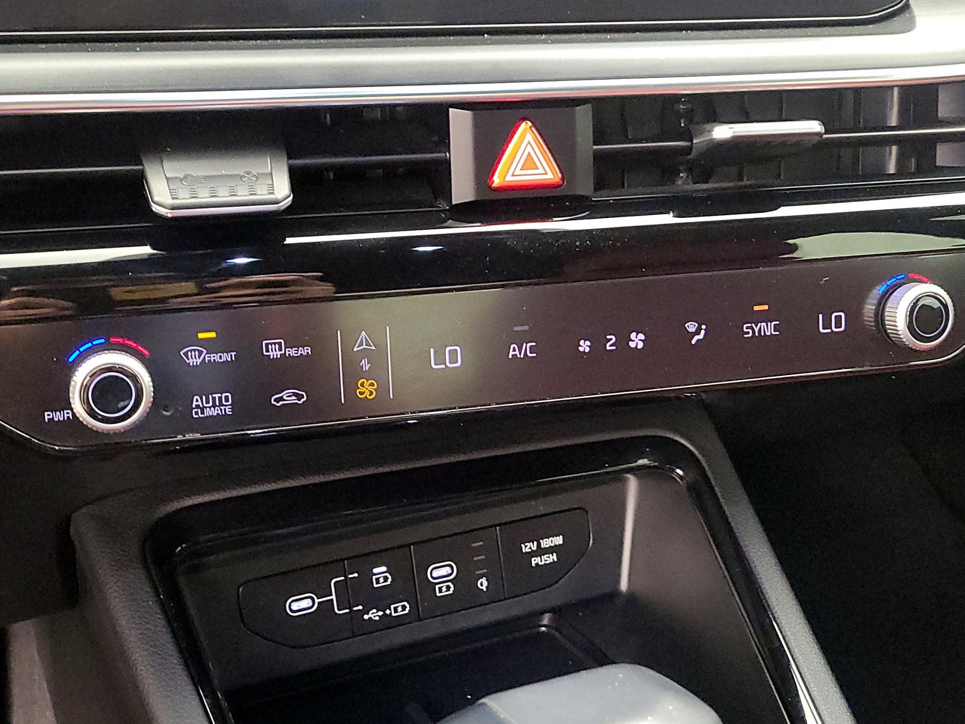 Thumbnail: 2025 Kia K5 - 17