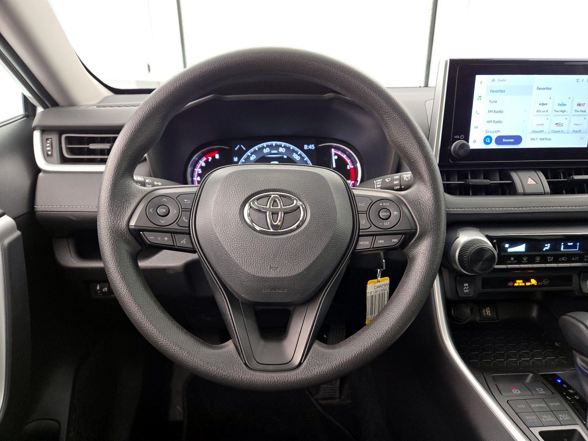 Thumbnail: 2025 Toyota RAV4 - 10