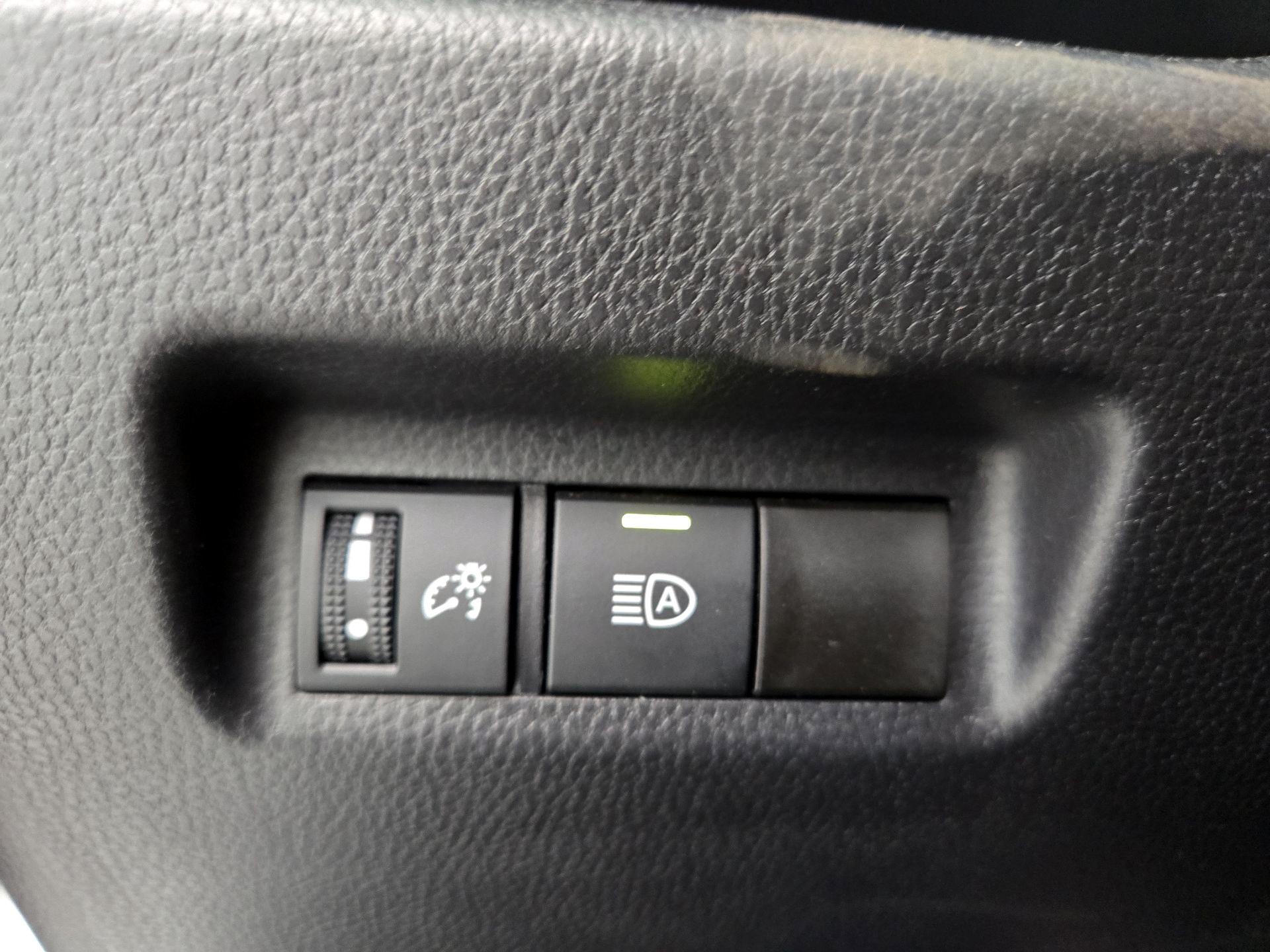 Thumbnail: 2025 Toyota RAV4 - 13