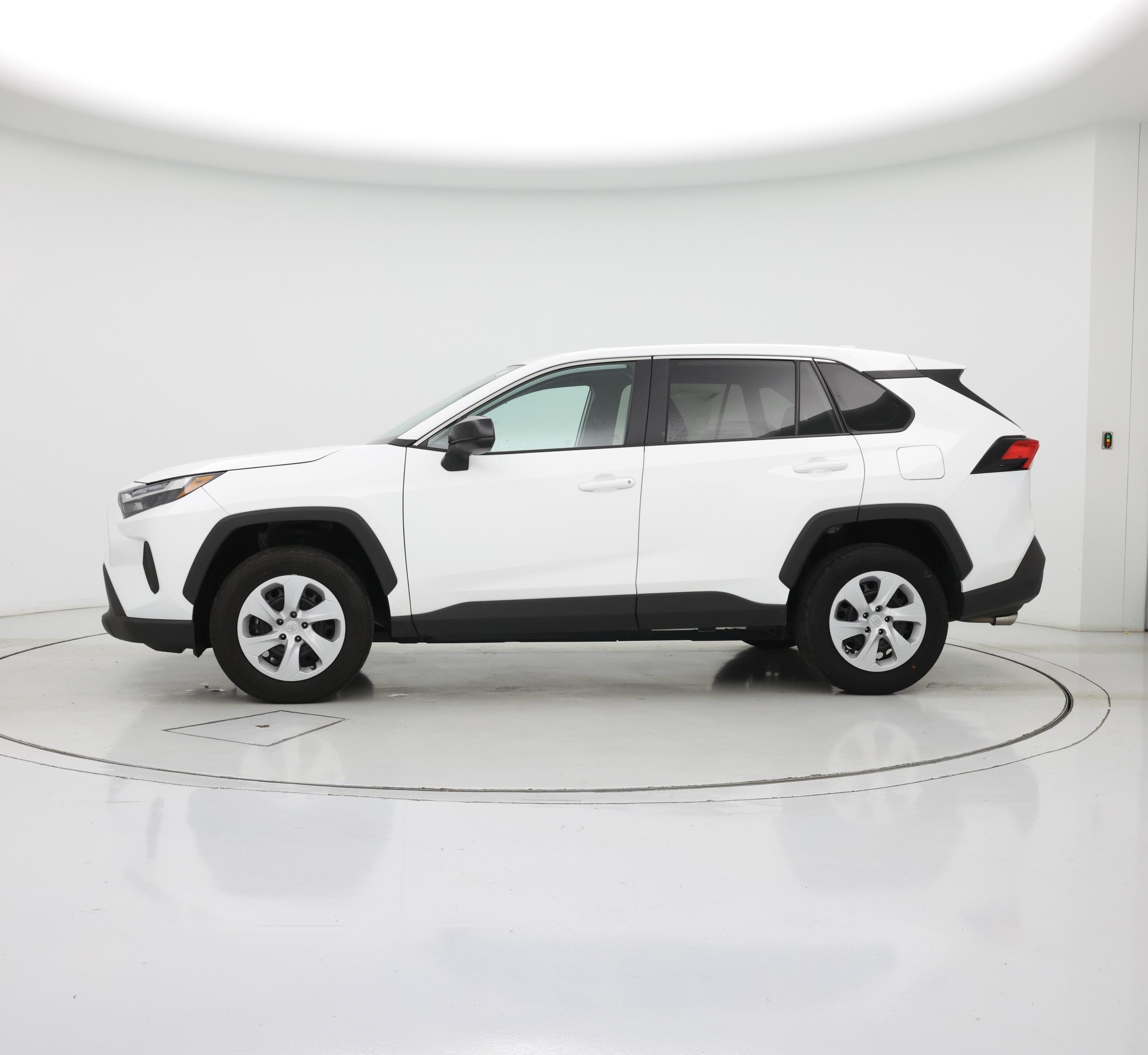 Thumbnail: 2025 Toyota RAV4 - 3