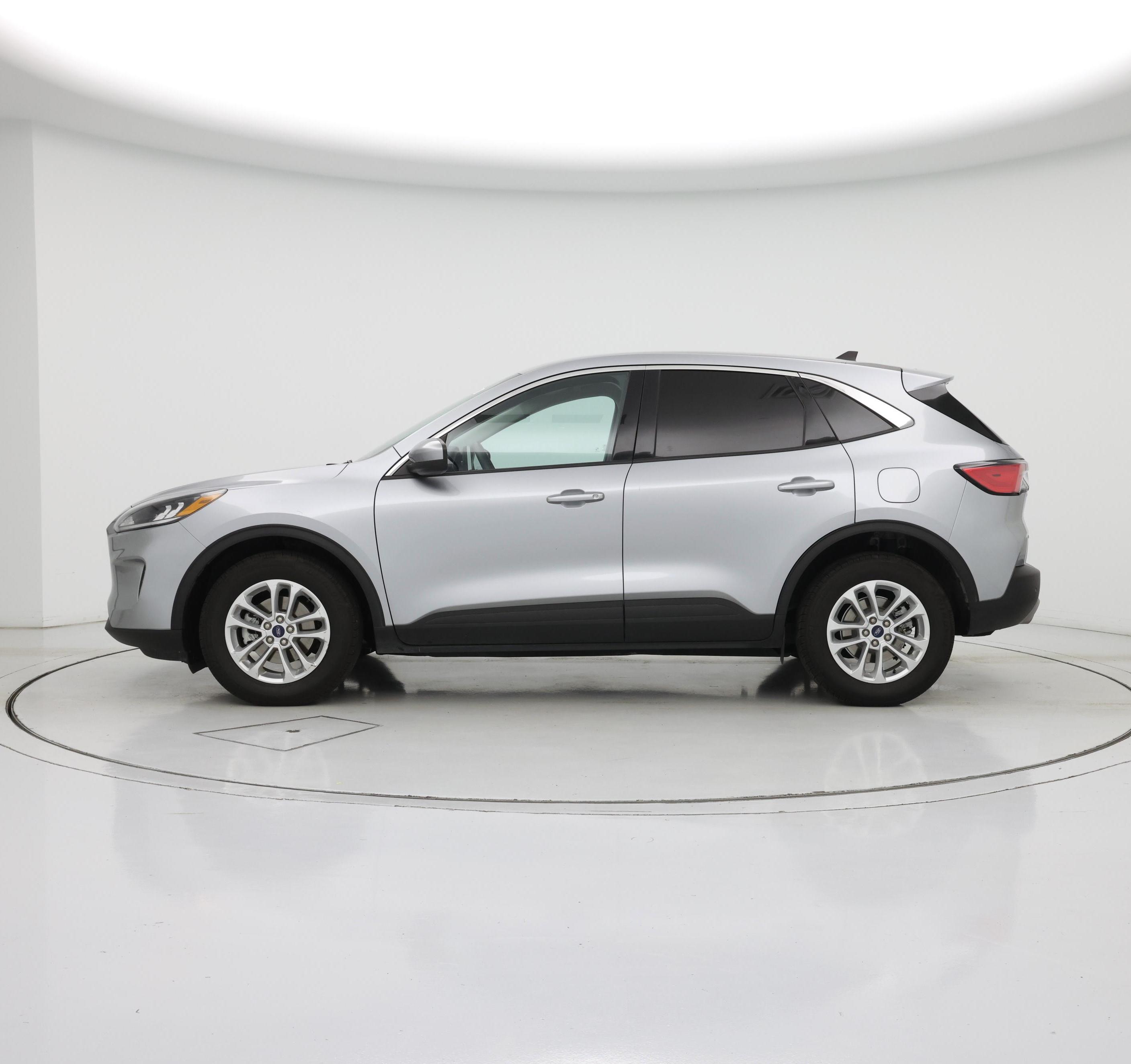 Thumbnail: 2021 Ford Escape - 3