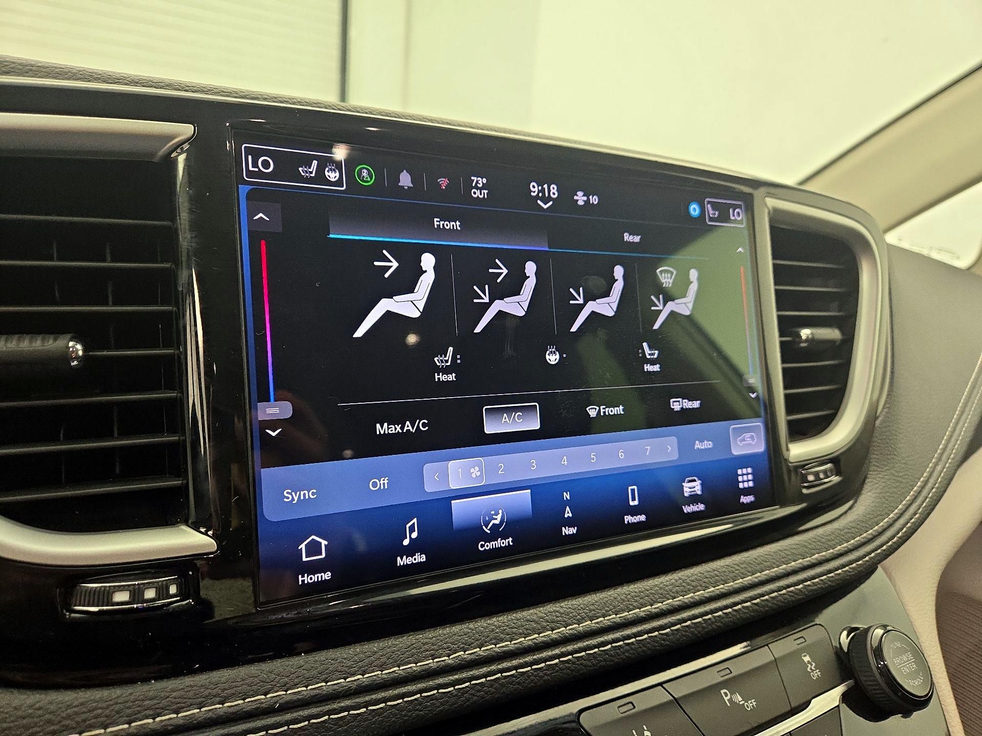 Thumbnail: 2024 Chrysler Pacifica - 17