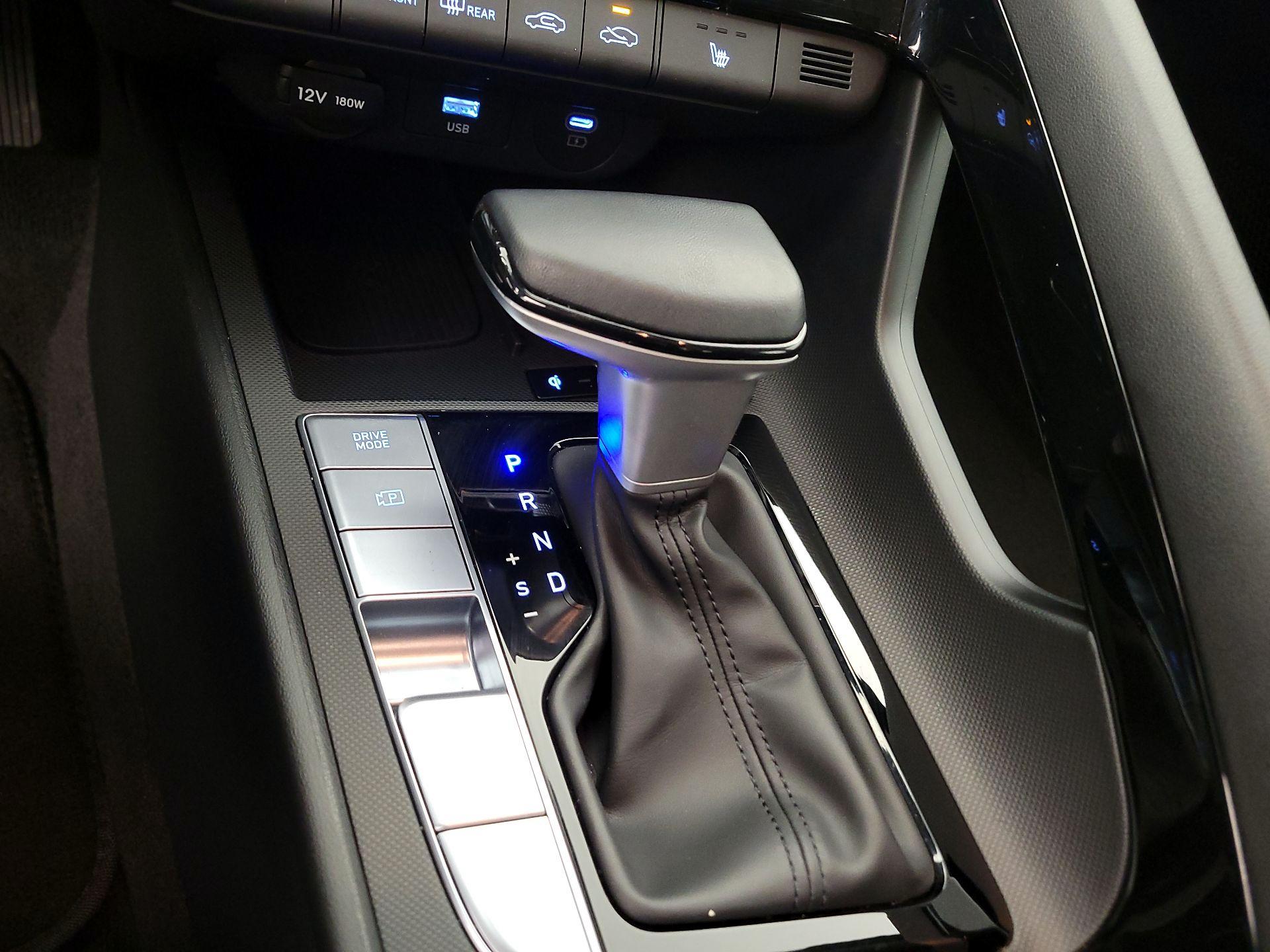 Thumbnail: 2025 Hyundai Elantra - 18