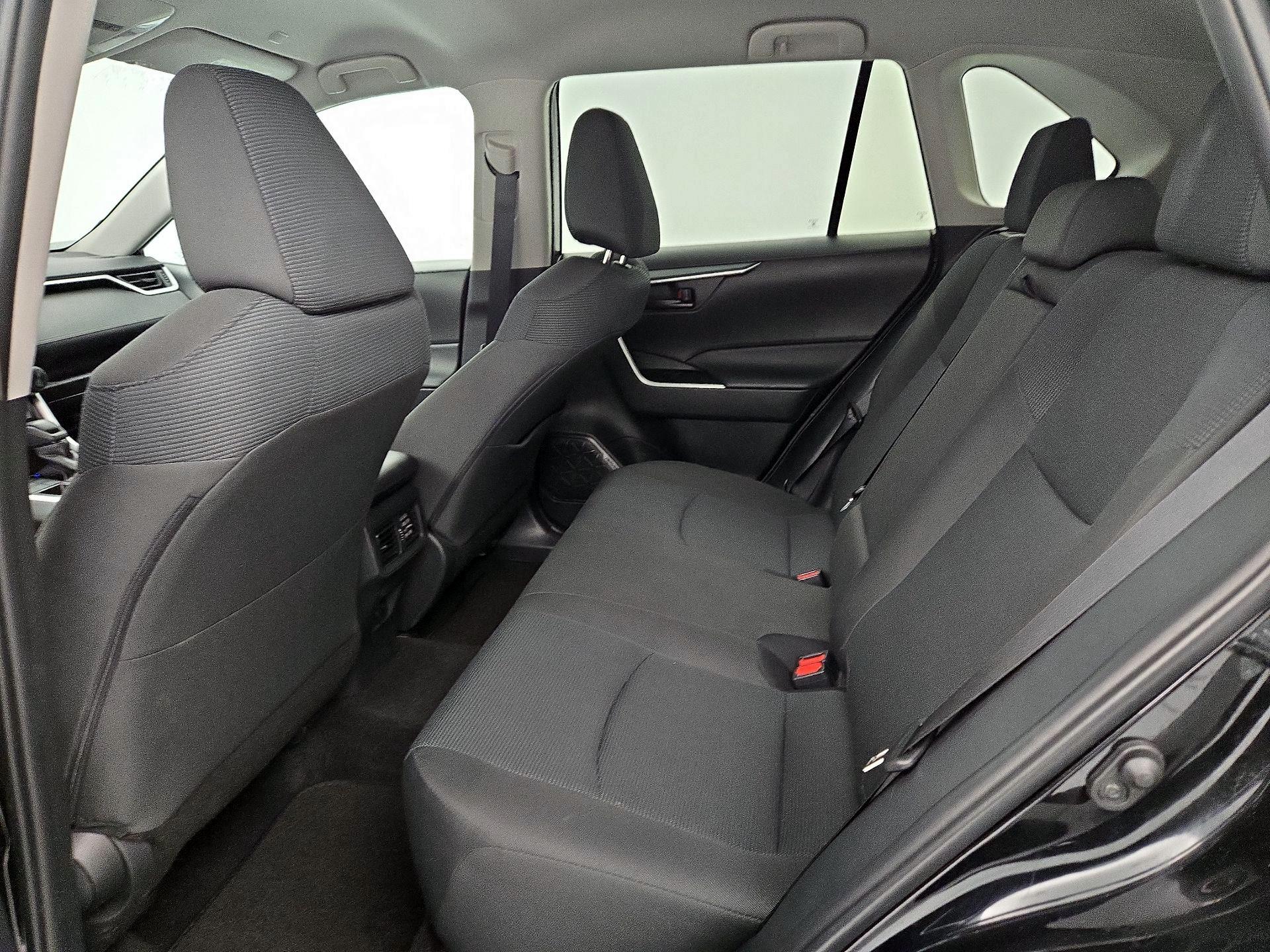 Thumbnail: 2025 Toyota RAV4 - 19