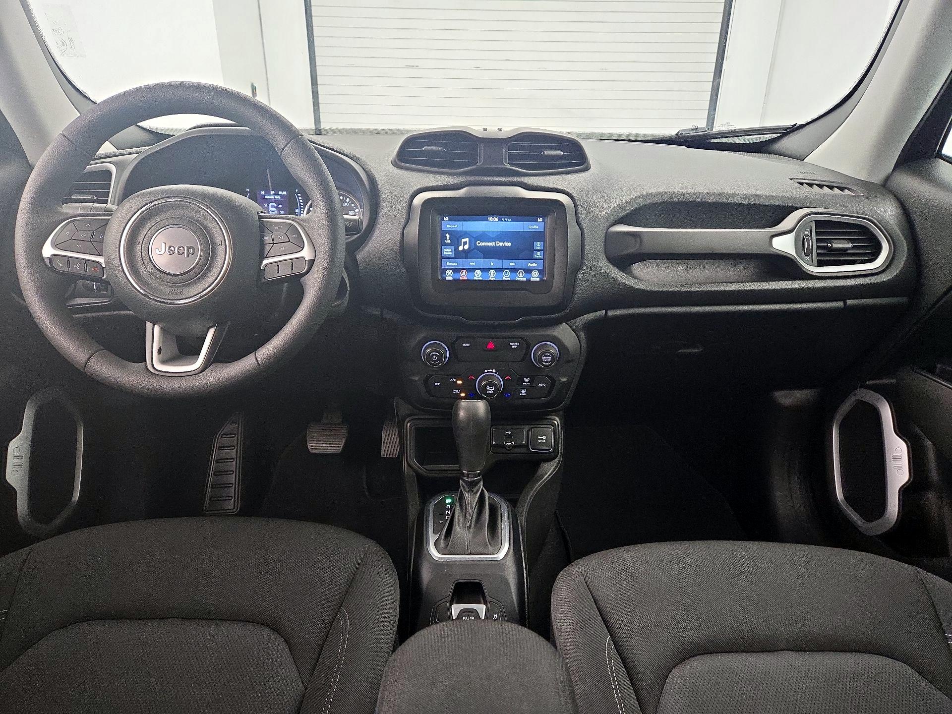 Thumbnail: 2020 Jeep Renegade - 9