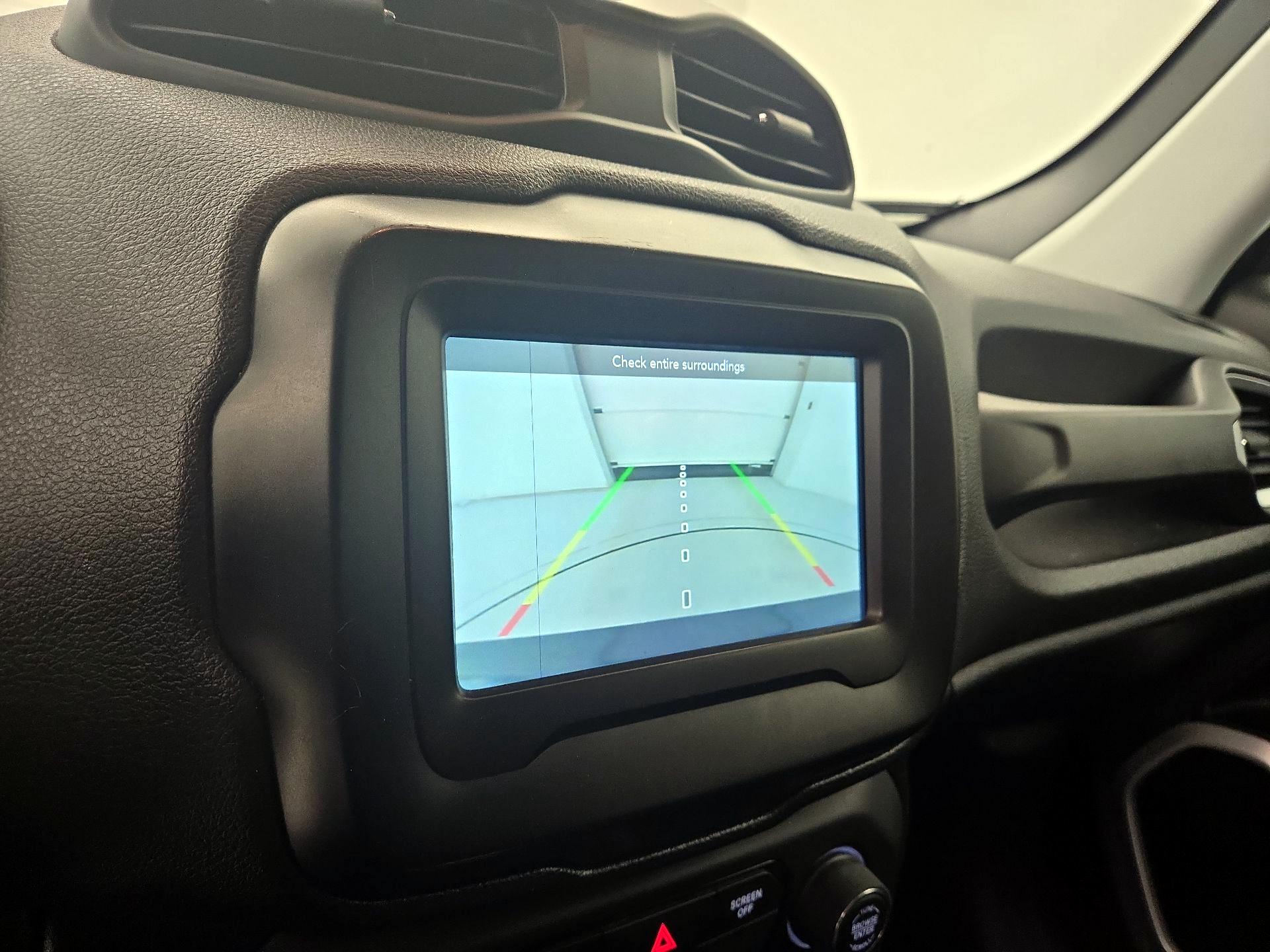 Thumbnail: 2020 Jeep Renegade - 14