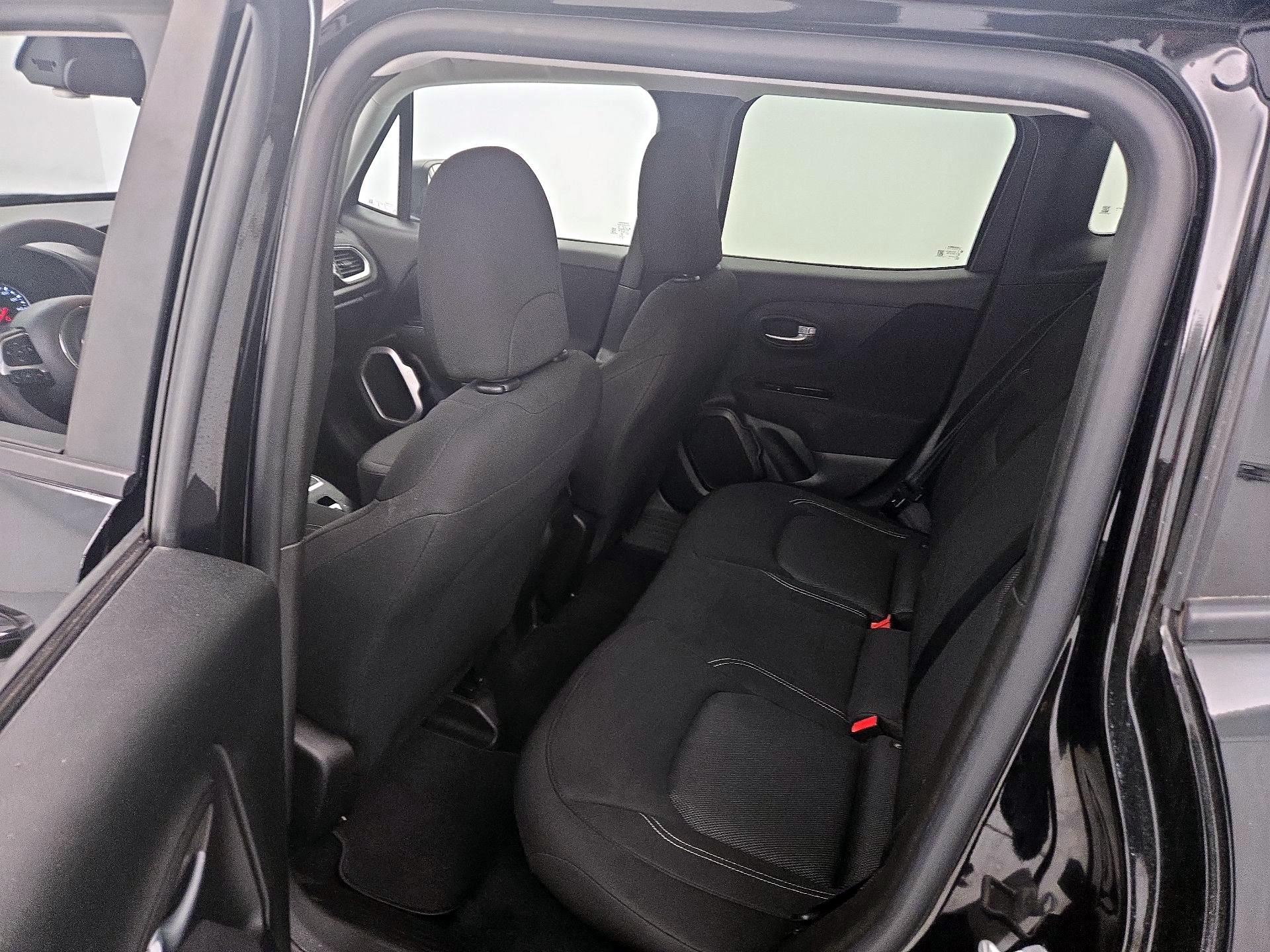 Thumbnail: 2020 Jeep Renegade - 19