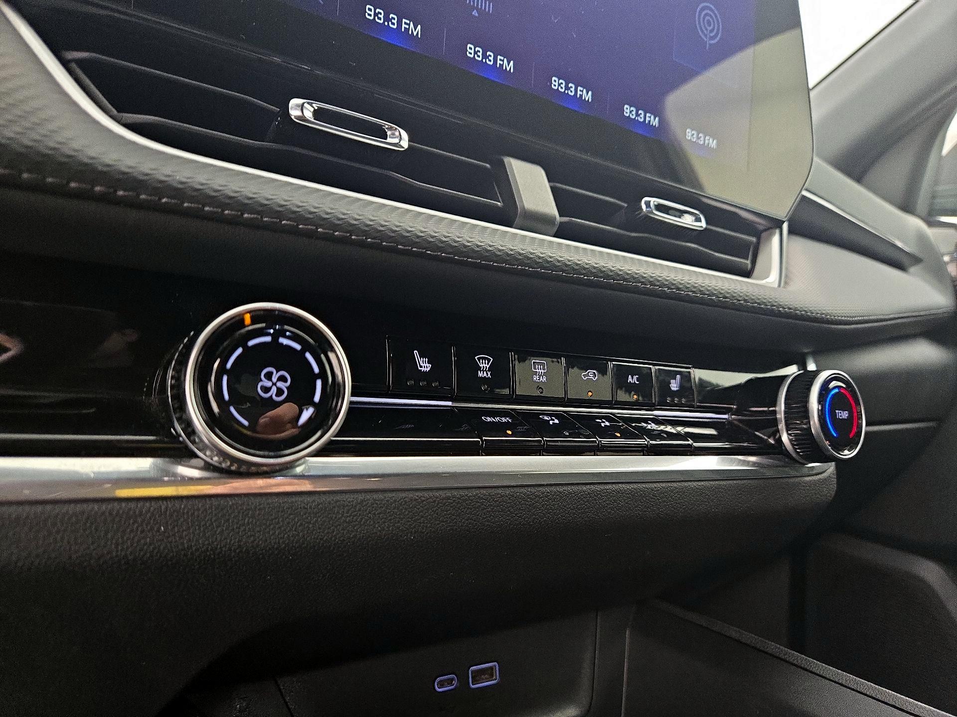 Thumbnail: 2025 Chevrolet Equinox - 16