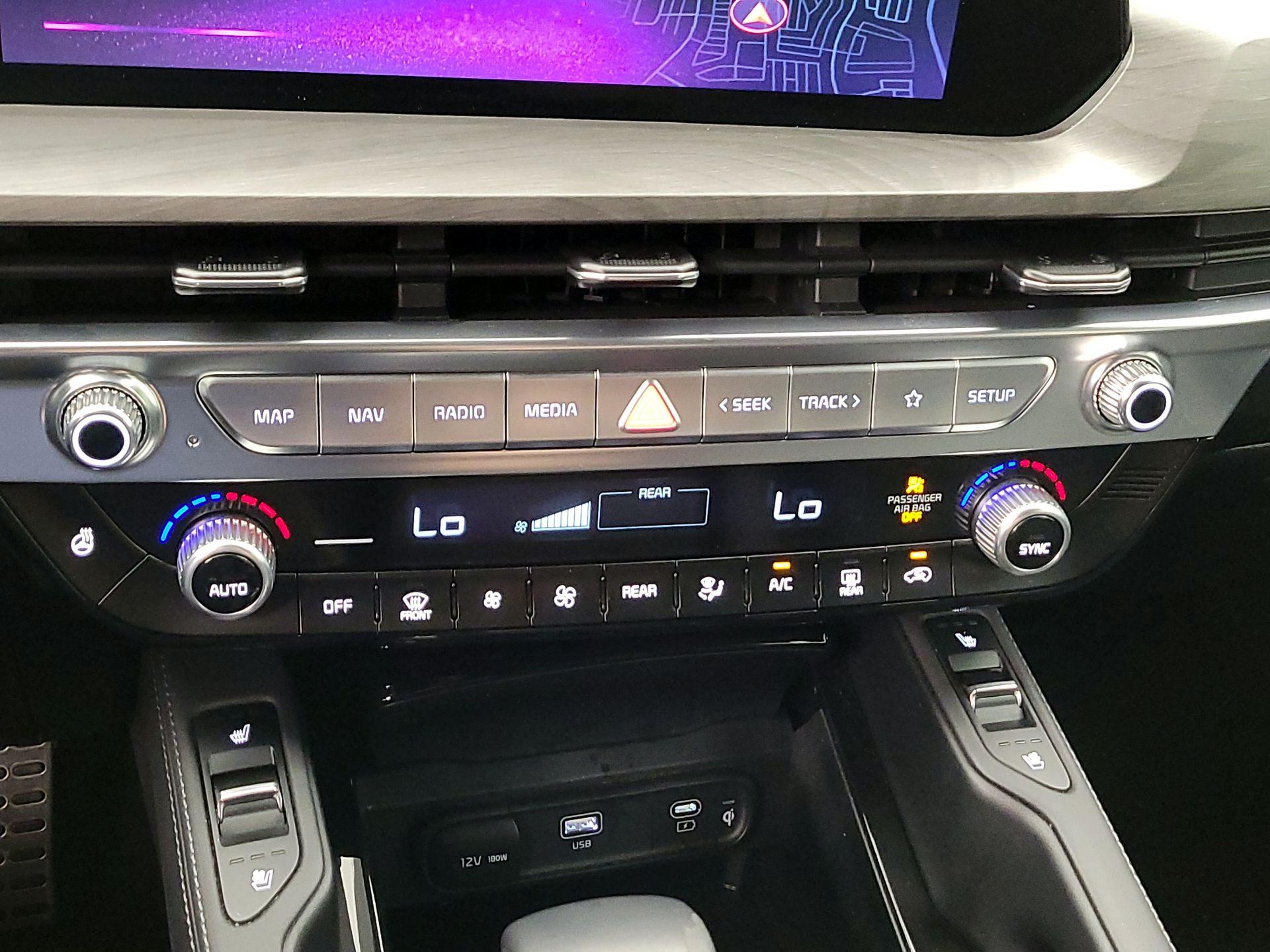 Thumbnail: 2023 Kia Telluride - 16