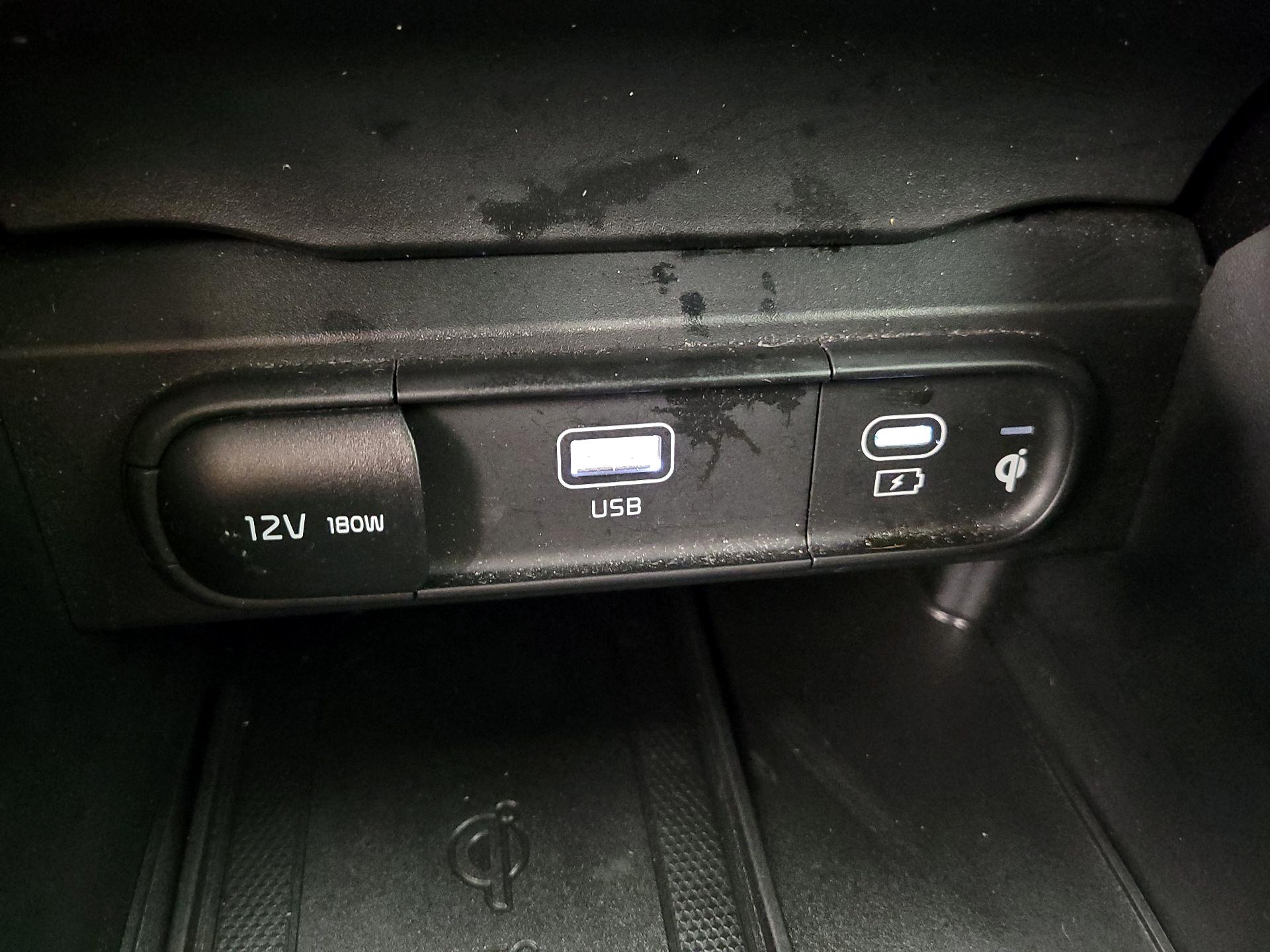 Thumbnail: 2023 Kia Telluride - 18