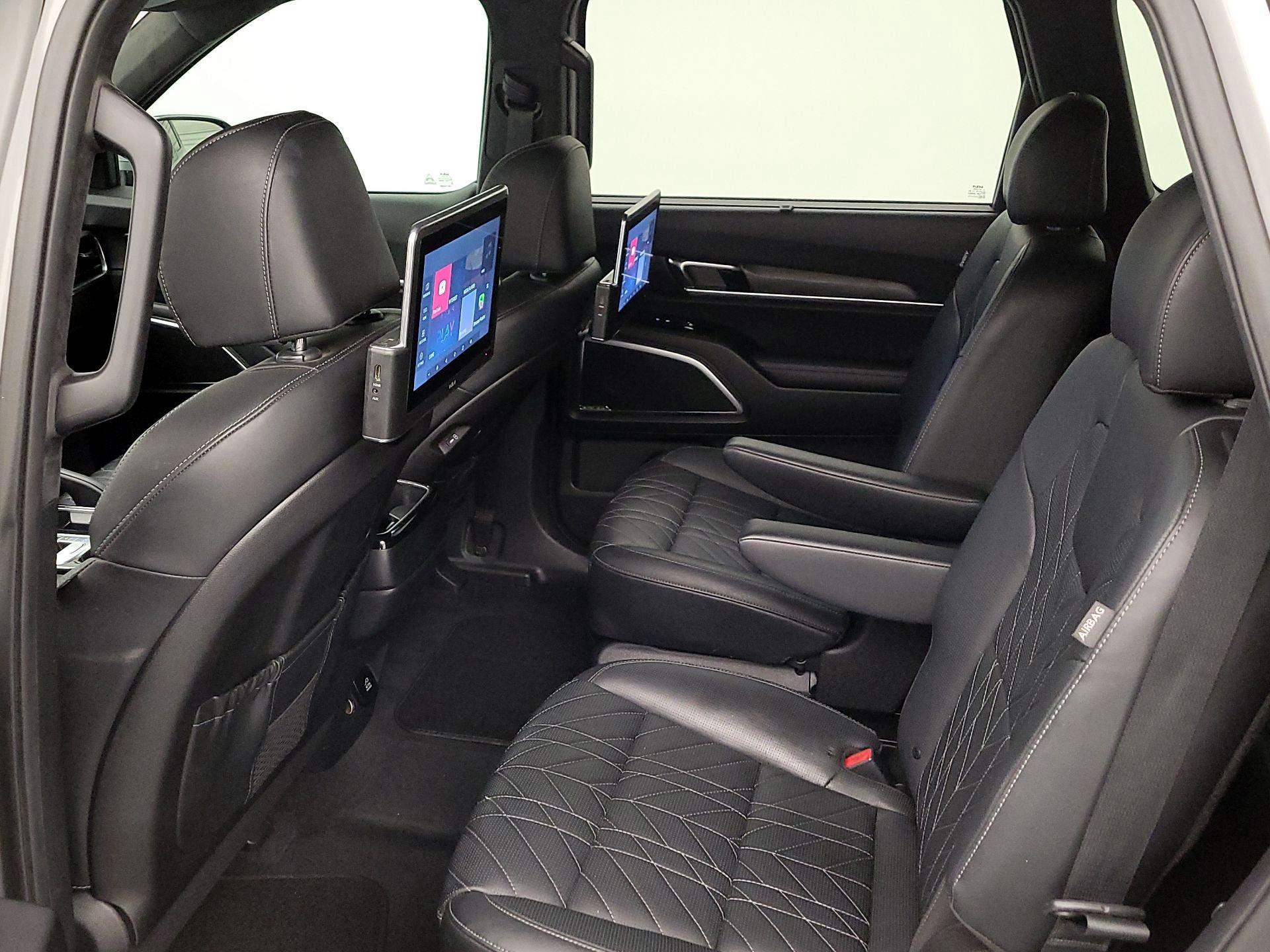 Thumbnail: 2023 Kia Telluride - 20