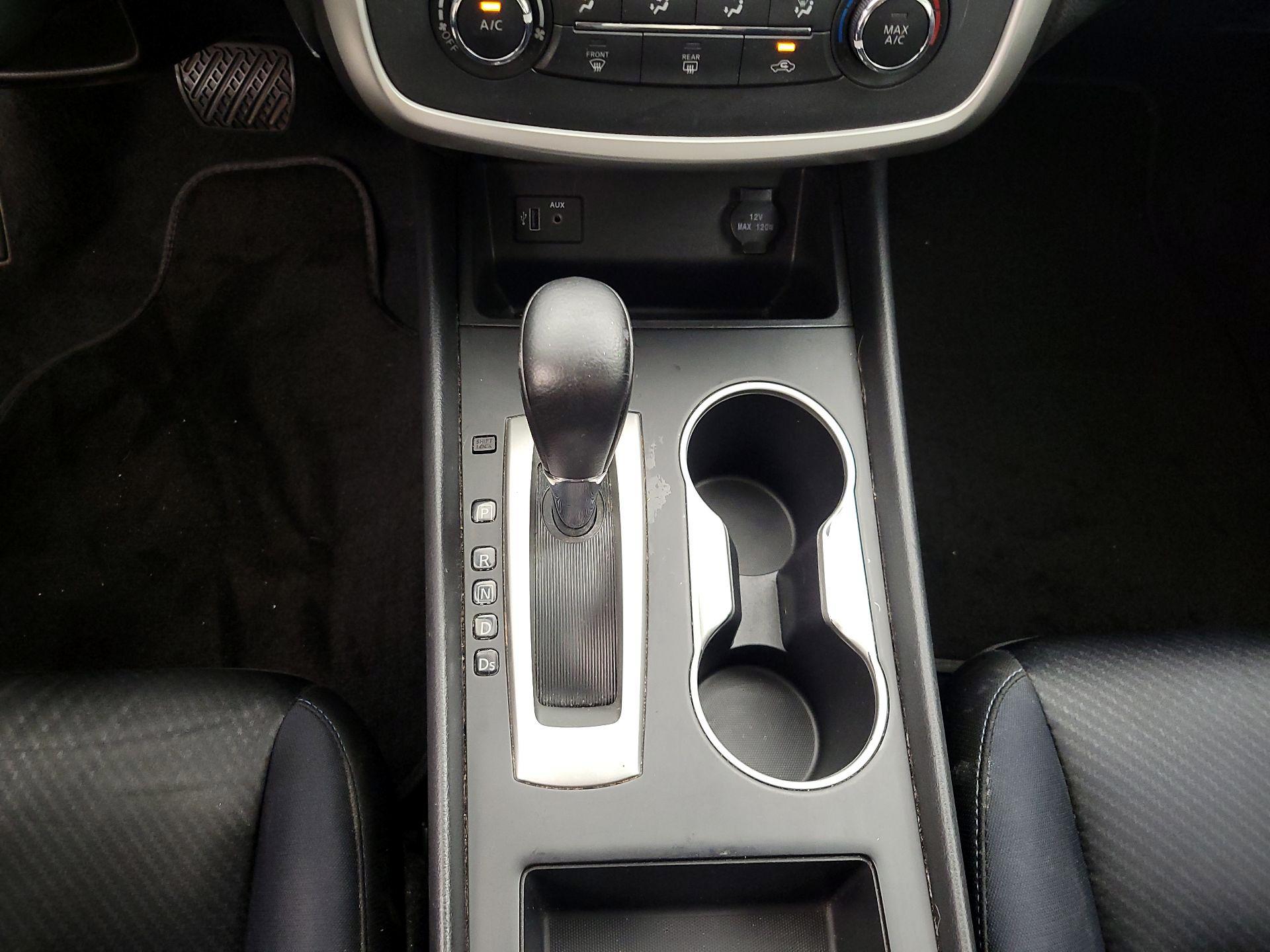 Thumbnail: 2017 Nissan Altima - 17