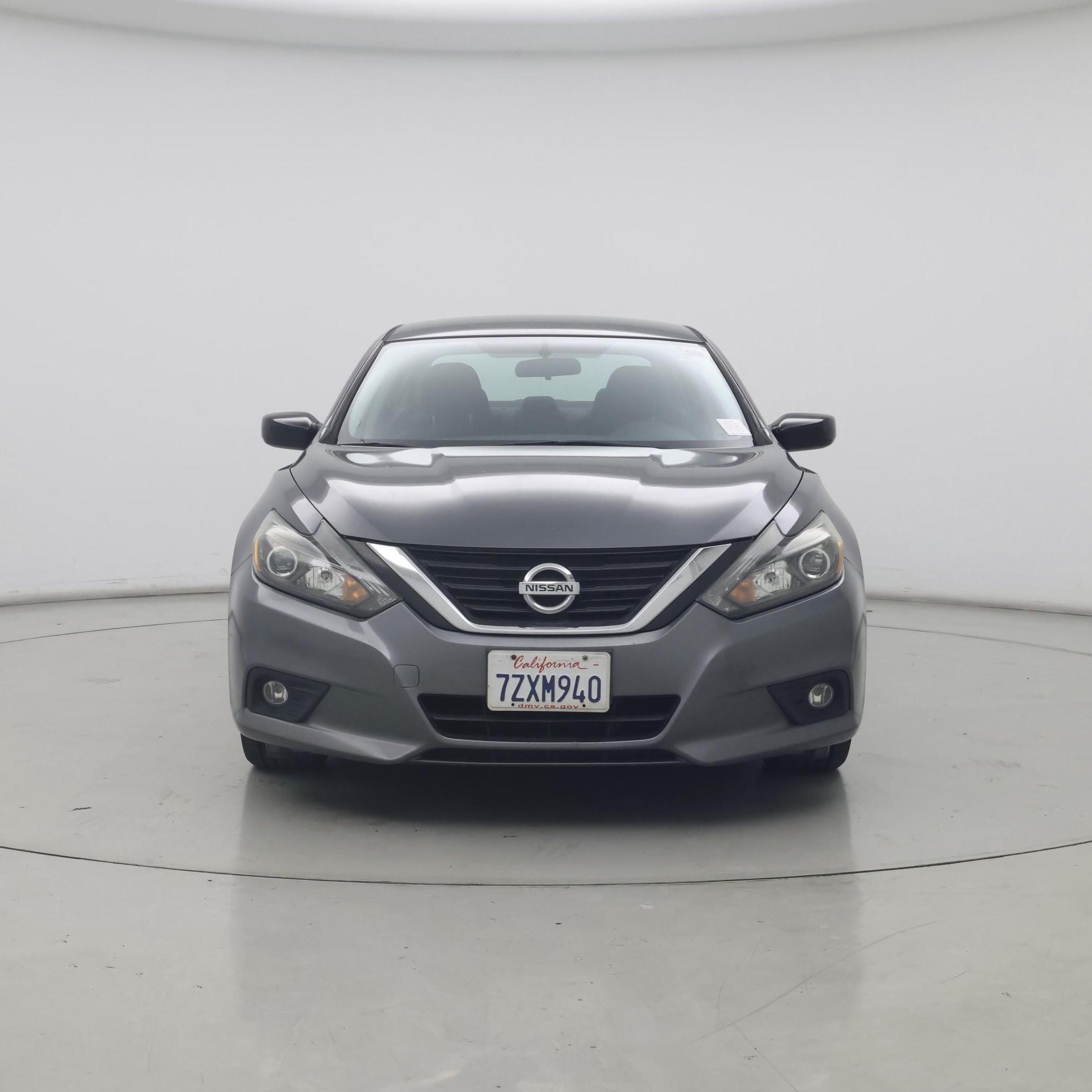 Thumbnail: 2017 Nissan Altima - 5