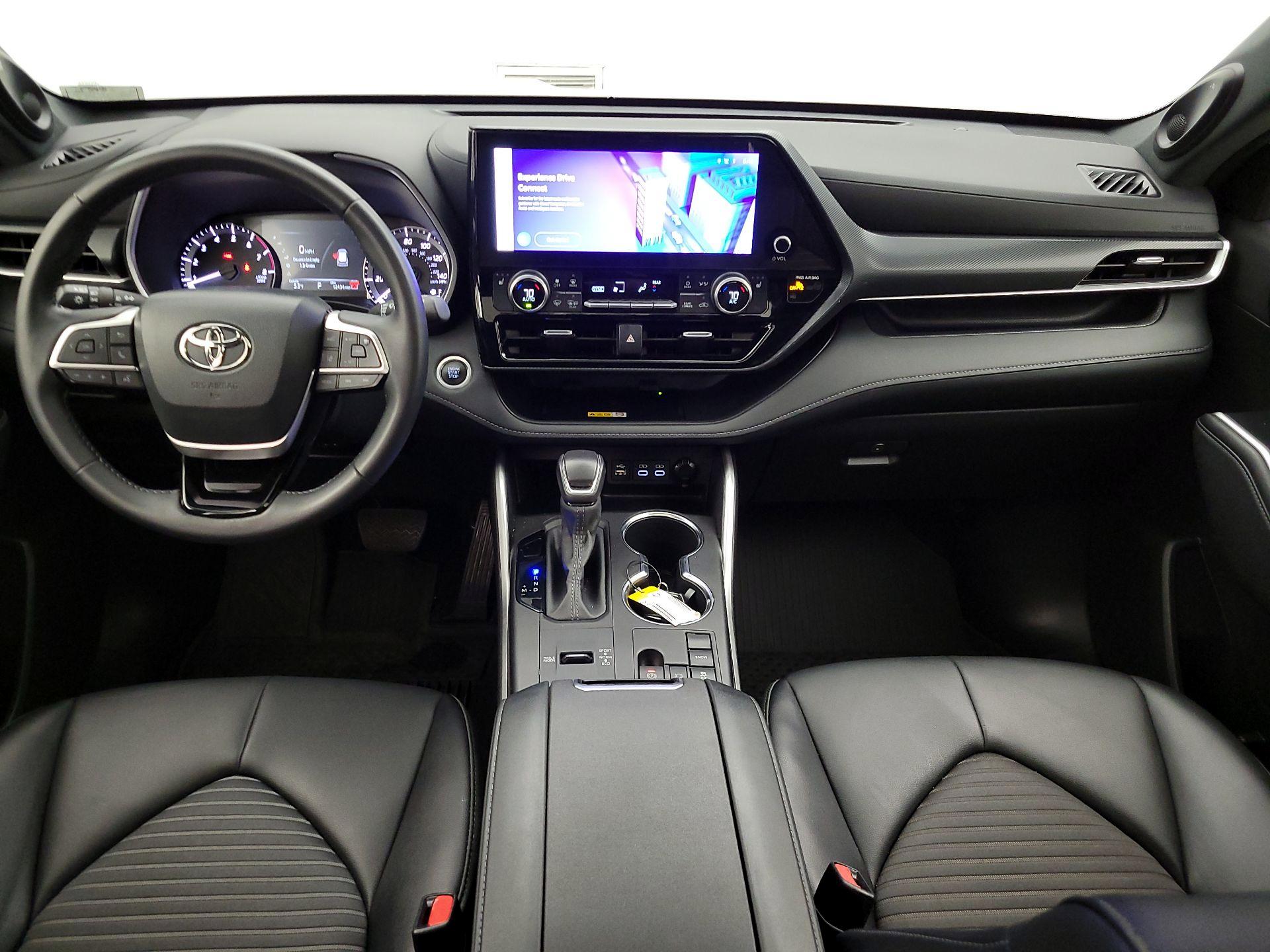 Thumbnail: 2024 Toyota Highlander - 9