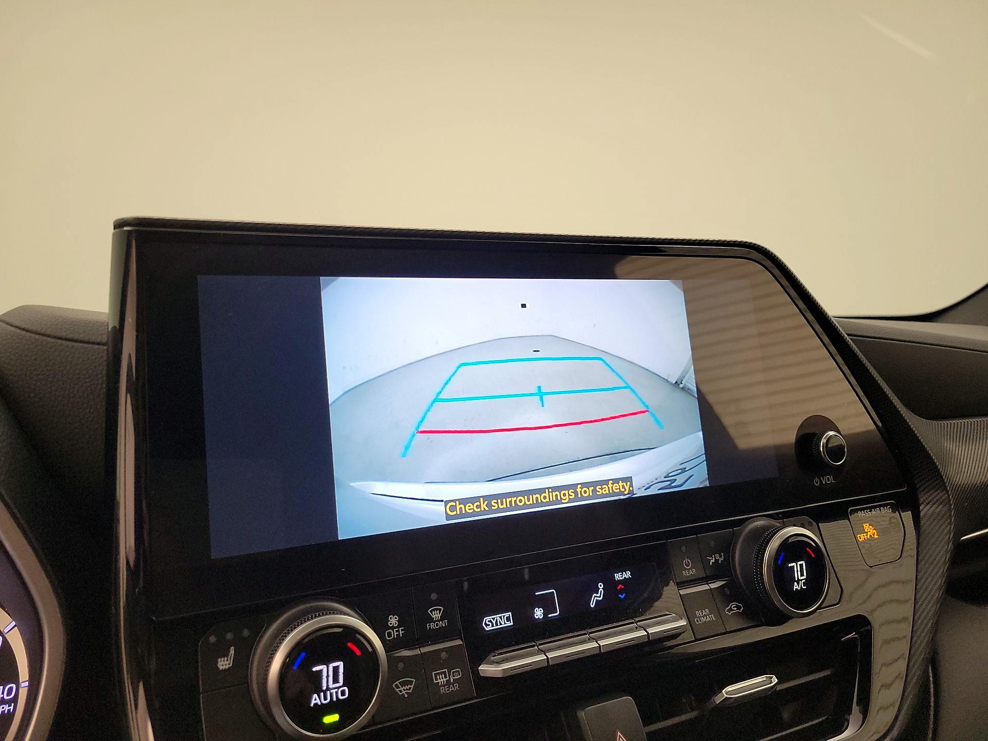 Thumbnail: 2024 Toyota Highlander - 15