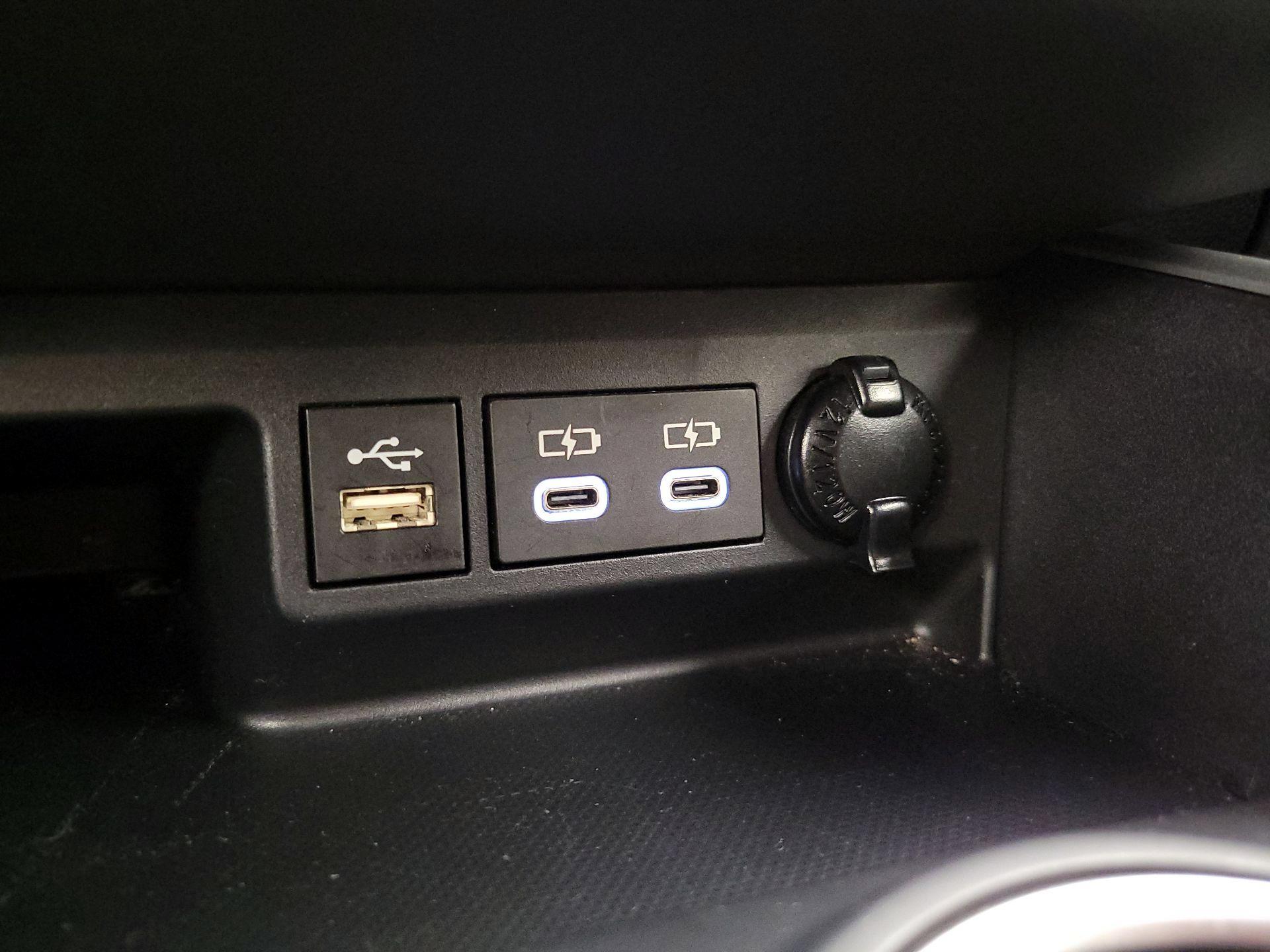 Thumbnail: 2024 Toyota Highlander - 19