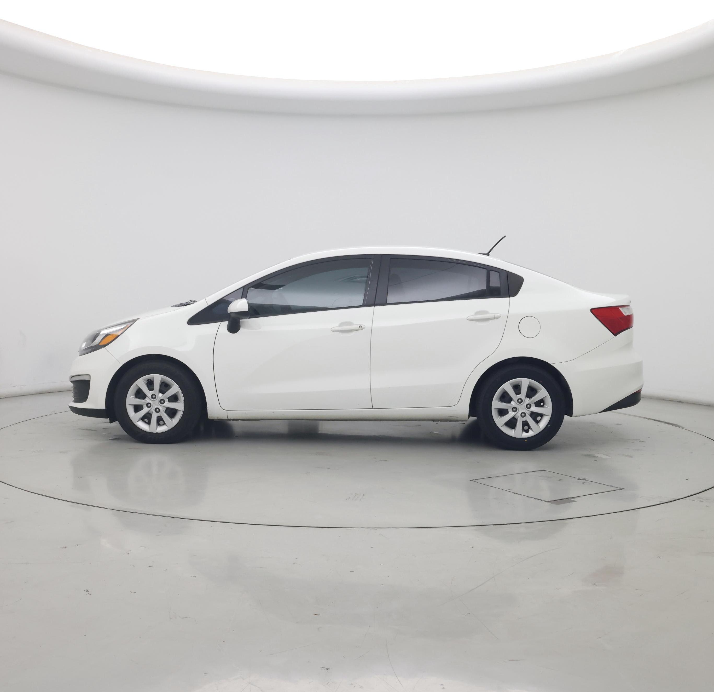 Thumbnail: 2016 Kia Rio - 3