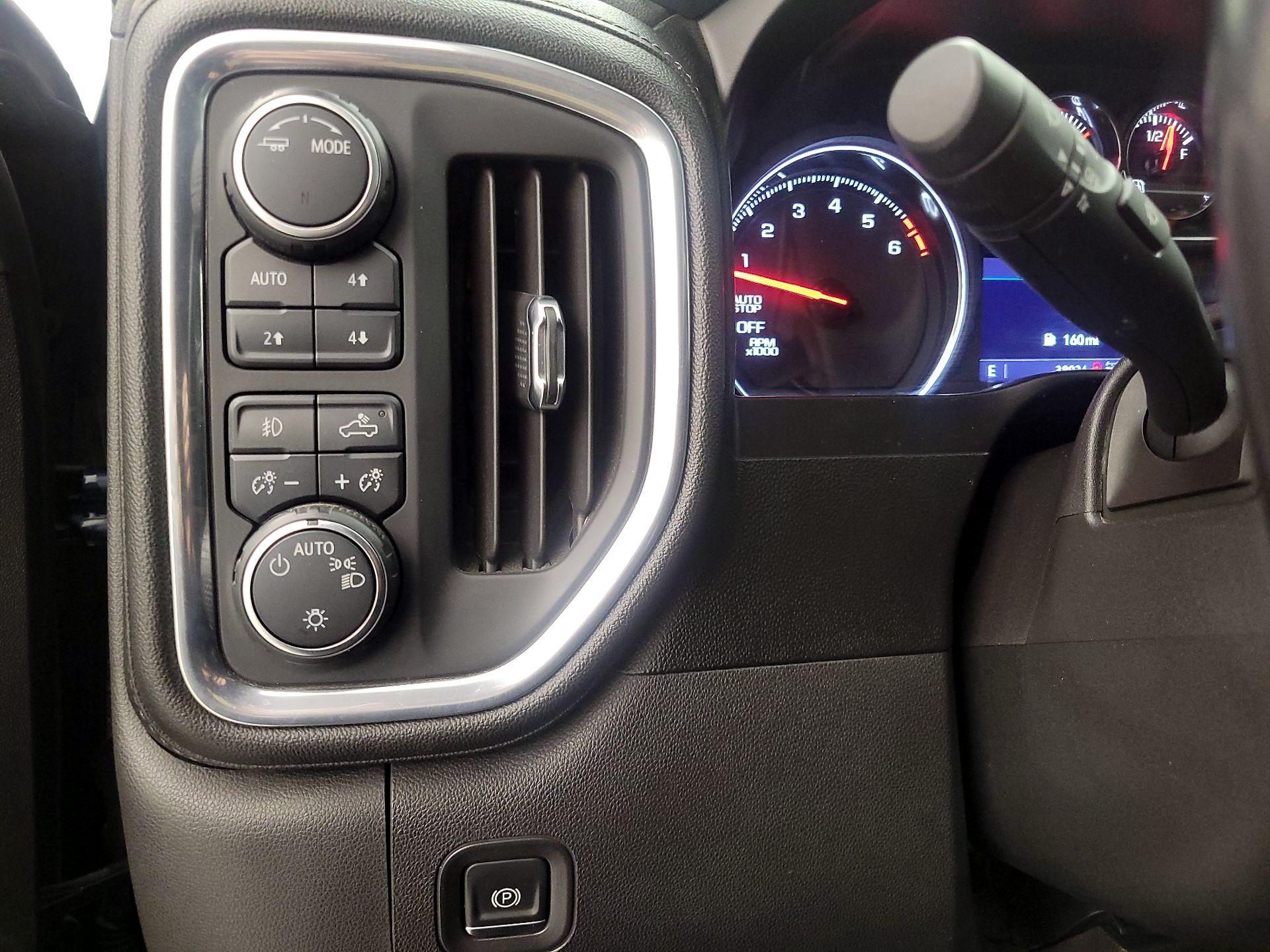 Thumbnail: 2021 Chevrolet Silverado 1500 - 13