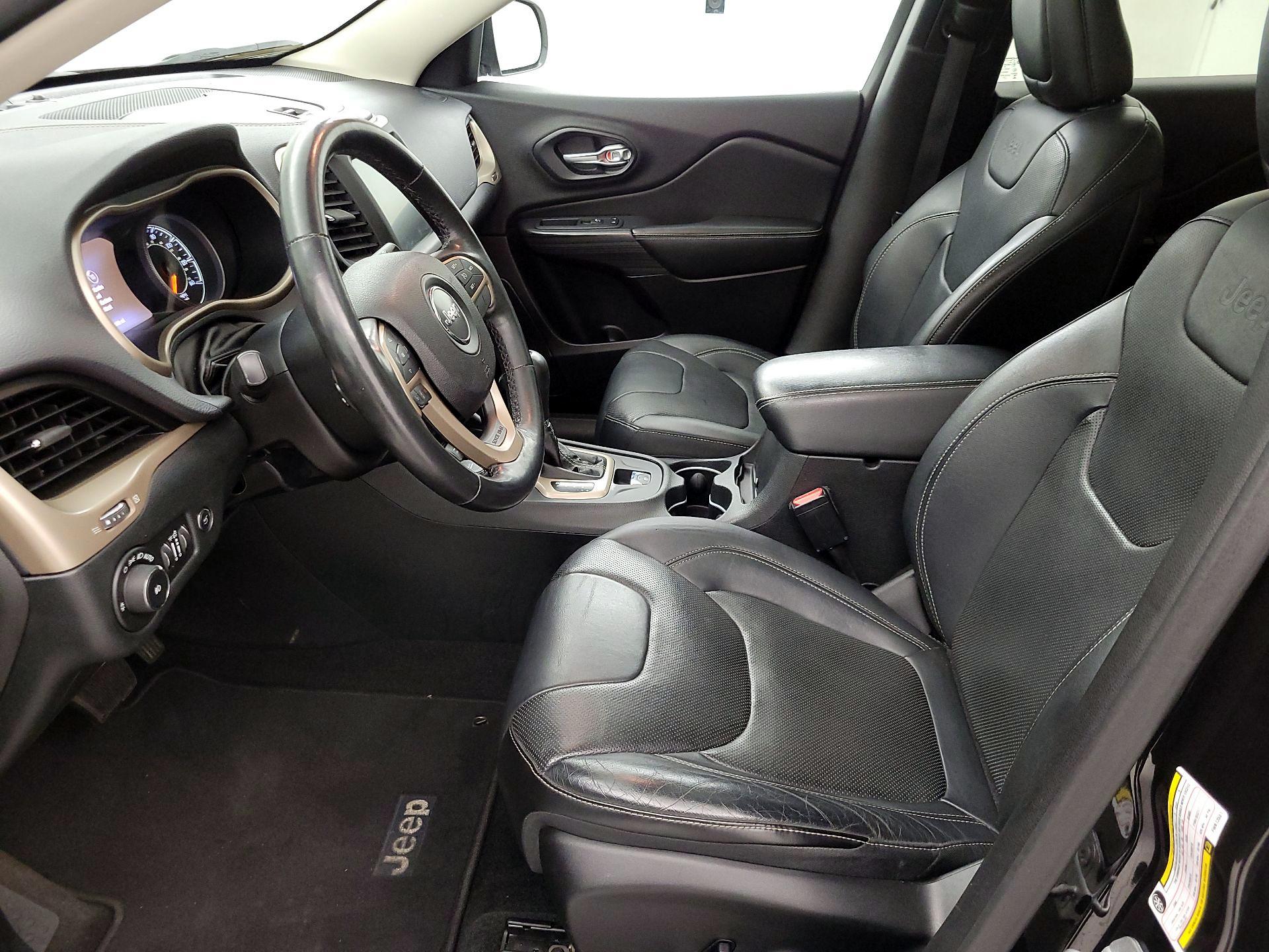 Thumbnail: 2015 Jeep Cherokee - 11