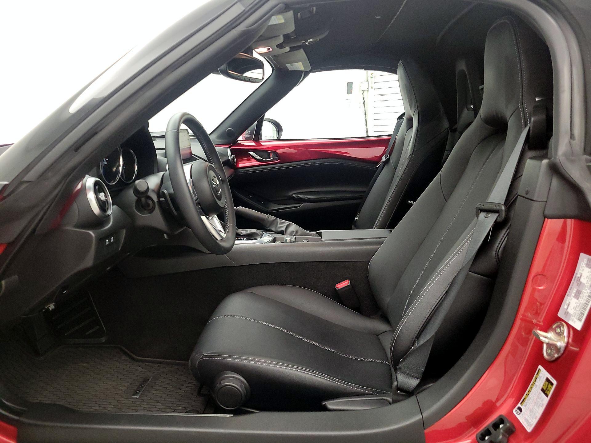 Thumbnail: 2022 Mazda MX-5 Miata - 11