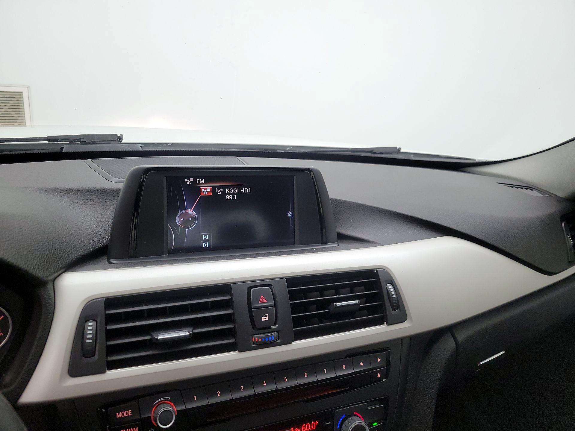 Thumbnail: 2015 BMW 3 Series - 14