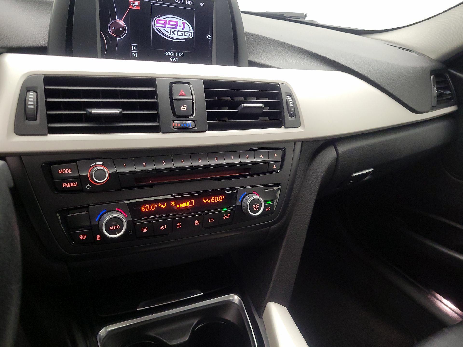 Thumbnail: 2015 BMW 3 Series - 15