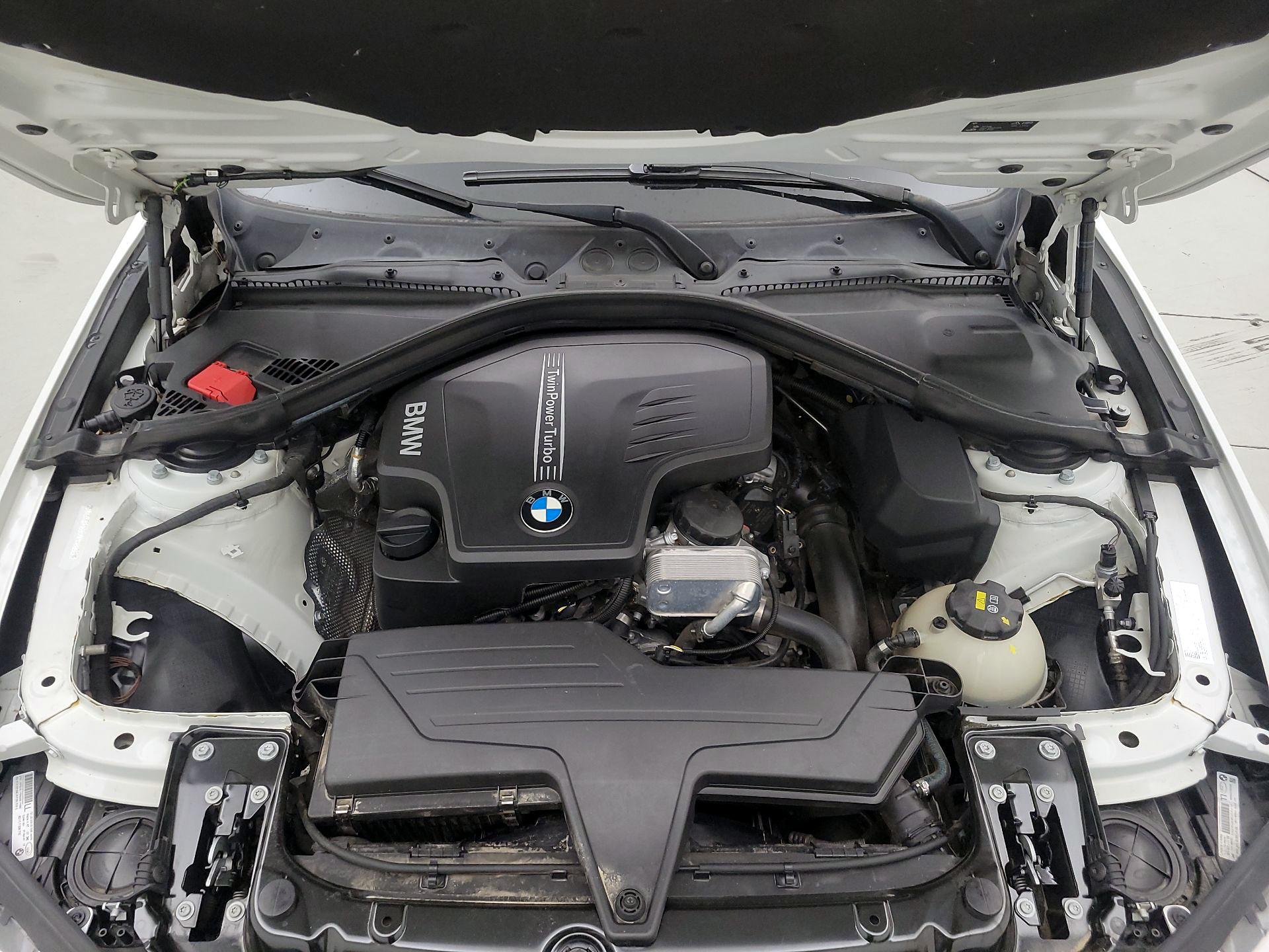 Thumbnail: 2015 BMW 3 Series - 19