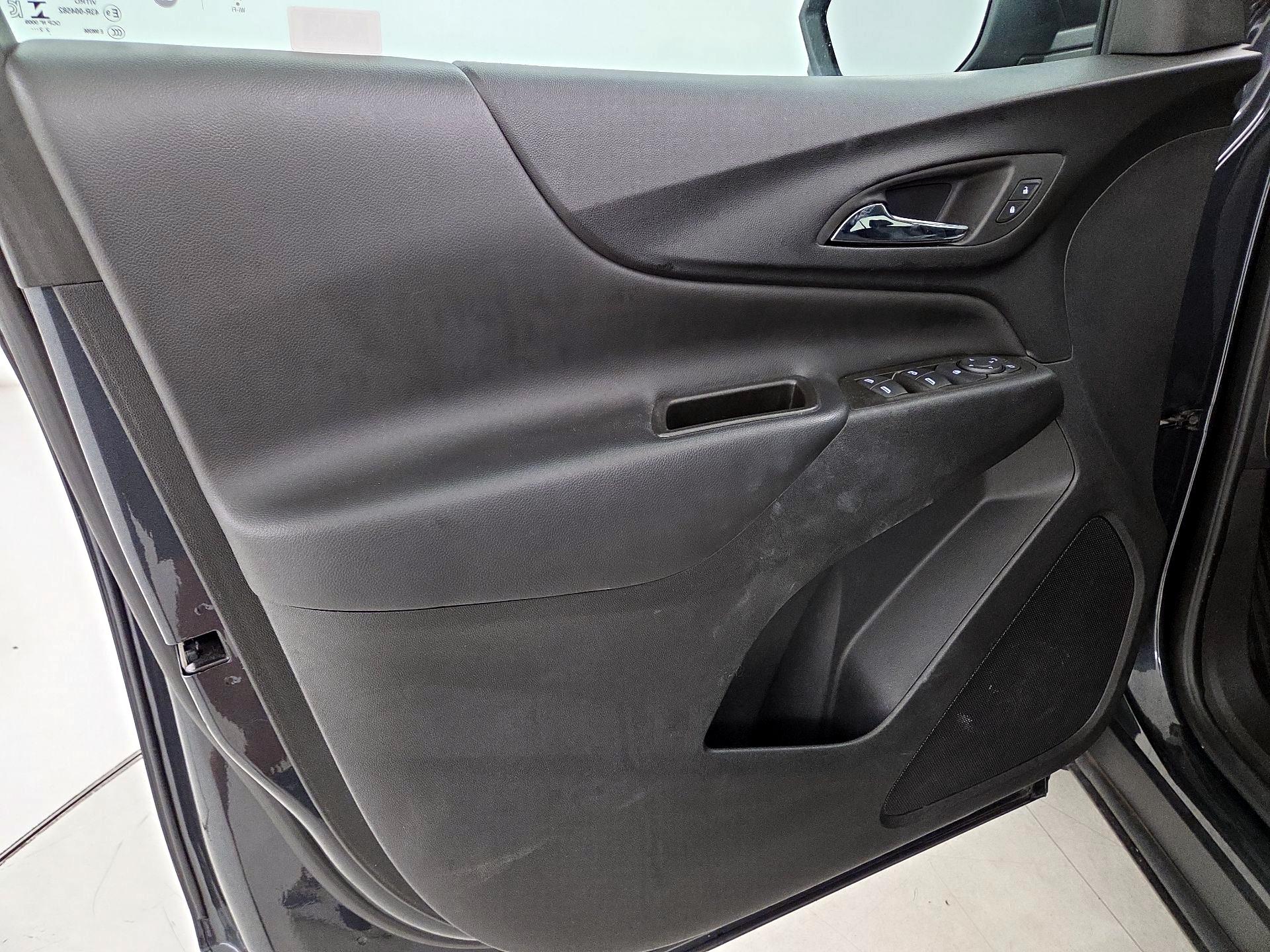 Thumbnail: 2023 Chevrolet Equinox - 12