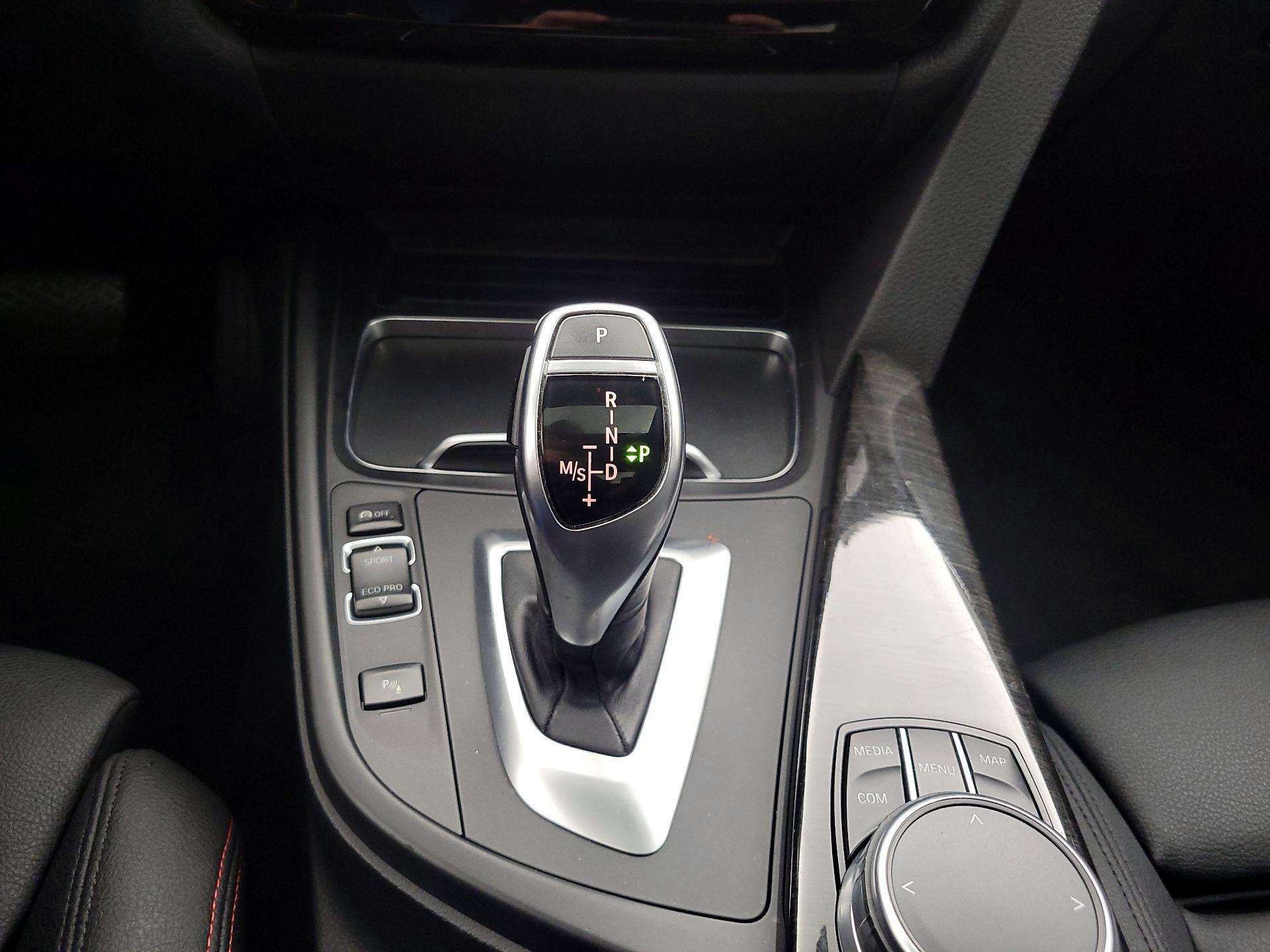 Thumbnail: 2017 BMW 3 Series - 18