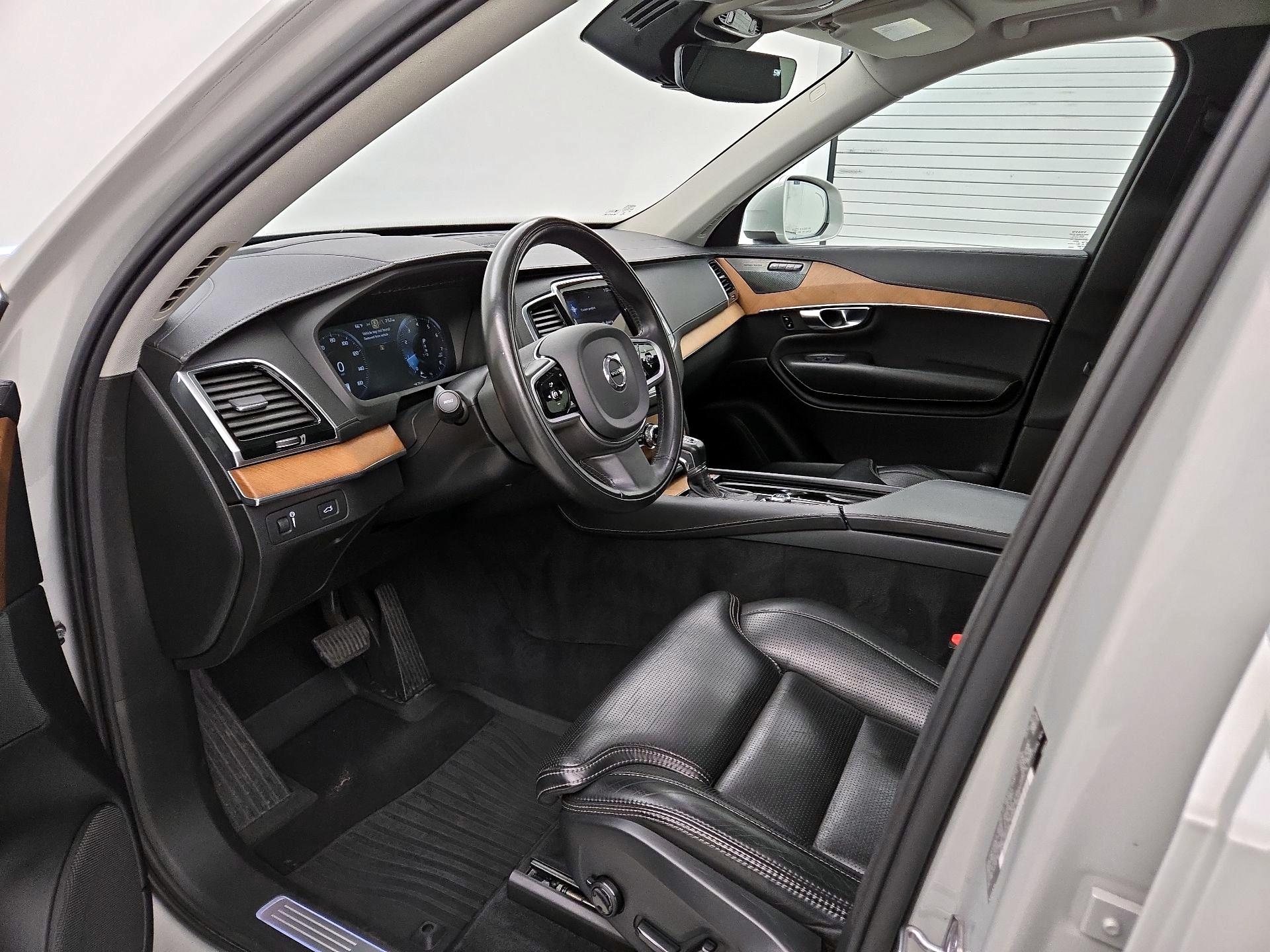 Thumbnail: 2020 Volvo XC90 - 11